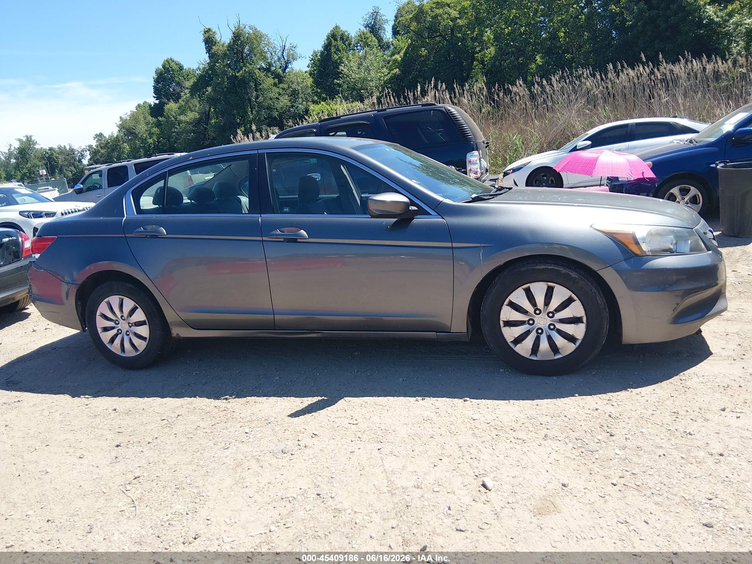 2012 Honda Accord 2.4 Lx Gray vin: 1HGCP2F32CA154005