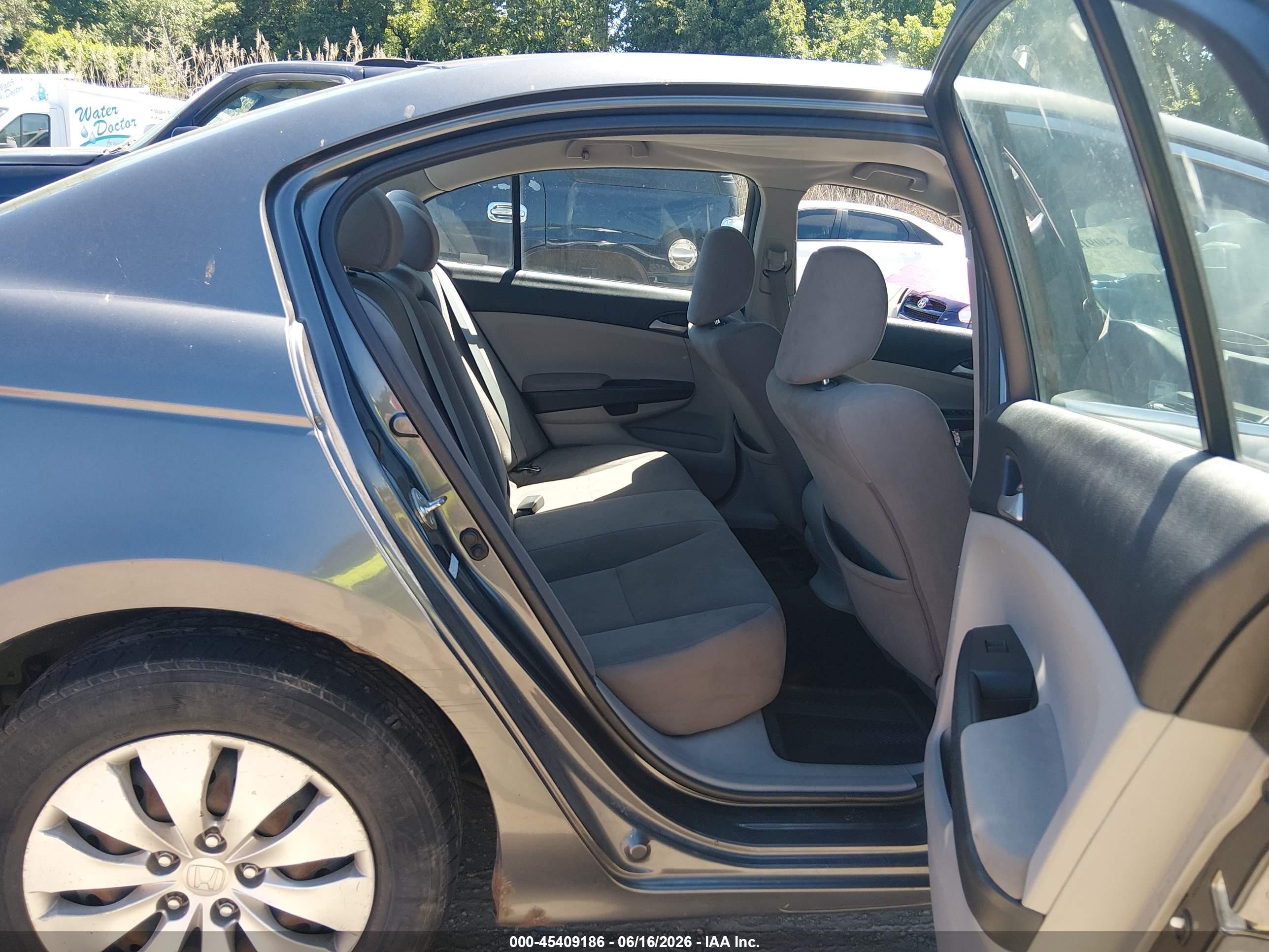 2012 Honda Accord 2.4 Lx Gray vin: 1HGCP2F32CA154005