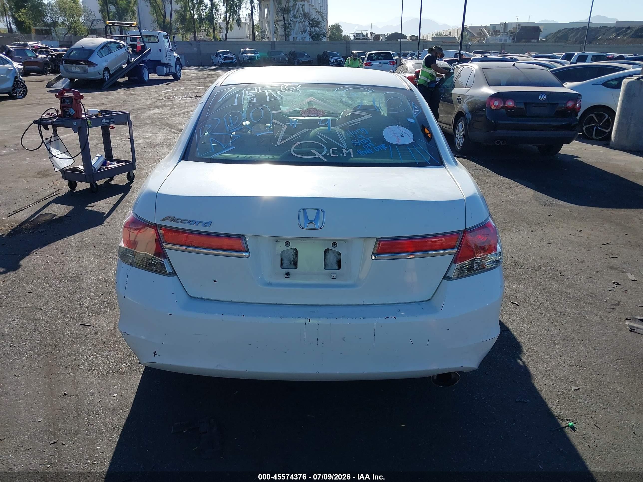 2012 Honda Accord Sdn Lx White vin: 1HGCP2F32CA167644