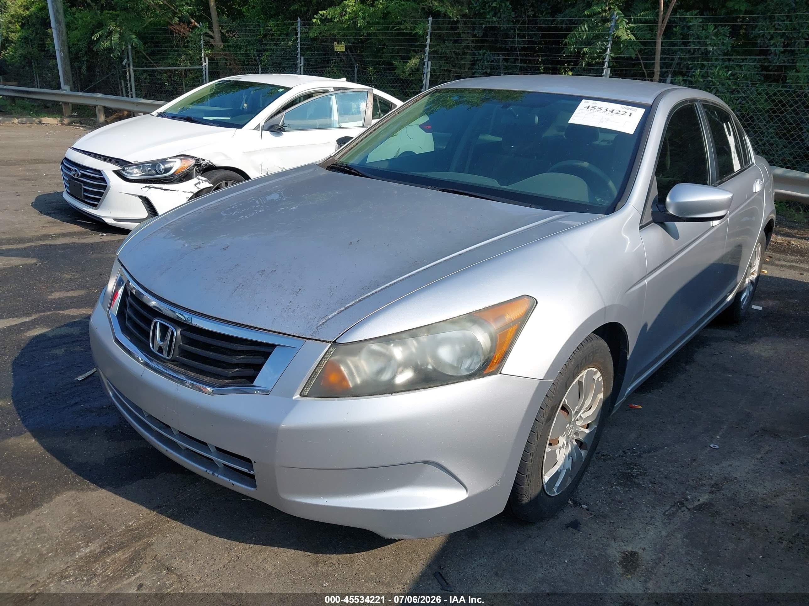 2010 Honda Accord 2.4 Lx Silver vin: 1HGCP2F33AA045260