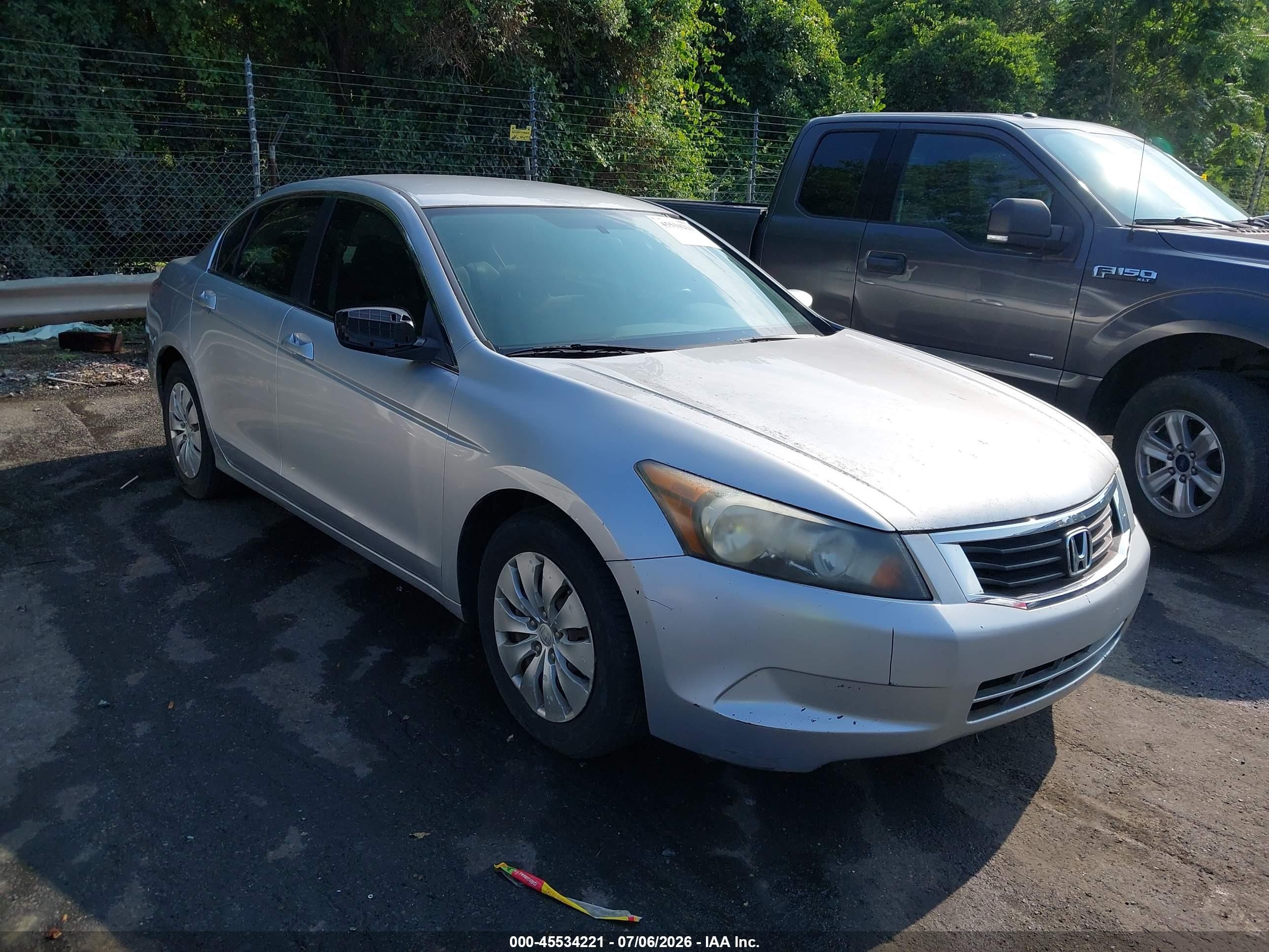 2010 Honda Accord 2.4 Lx Silver vin: 1HGCP2F33AA045260