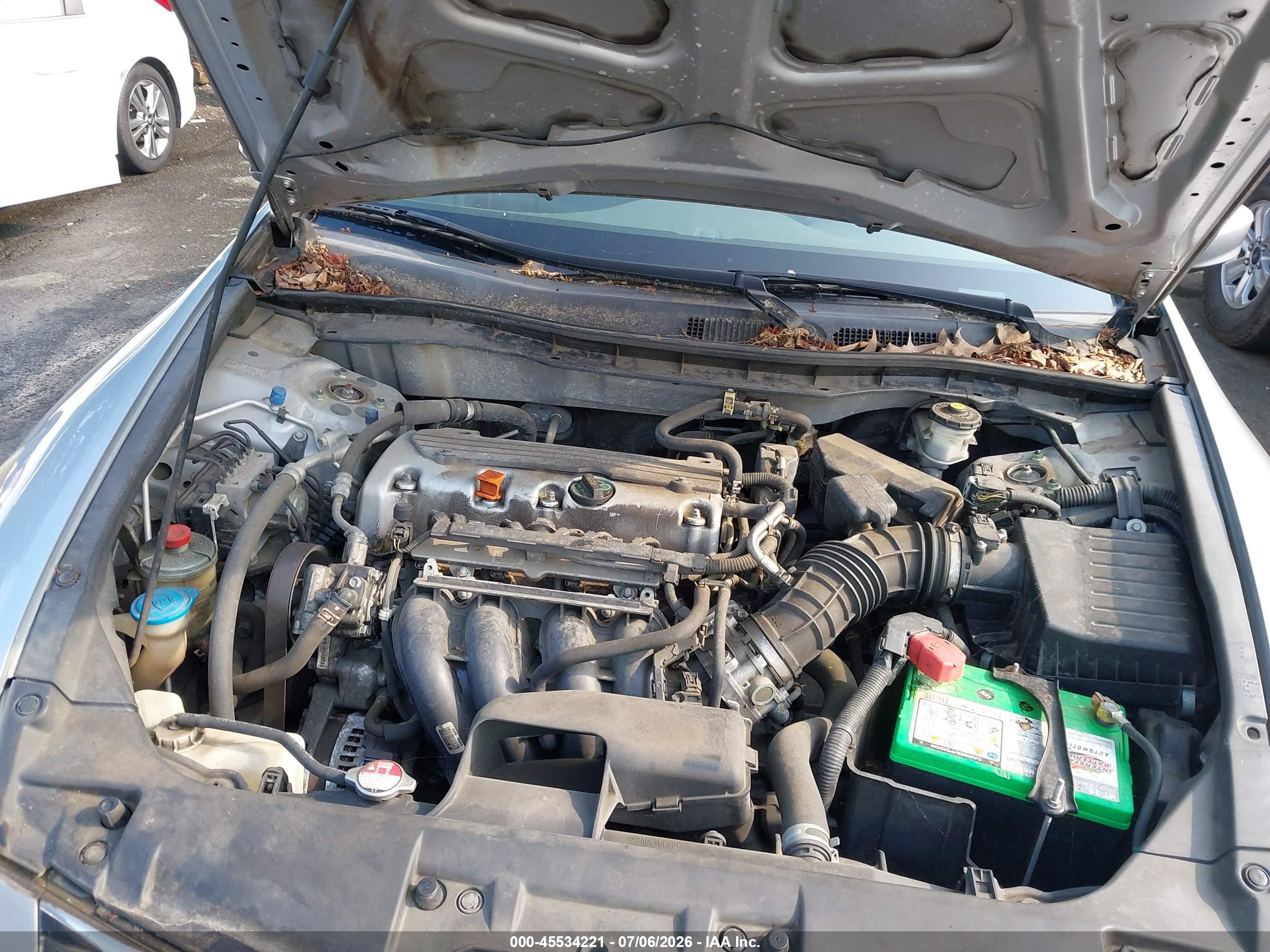 2010 Honda Accord 2.4 Lx Silver vin: 1HGCP2F33AA045260