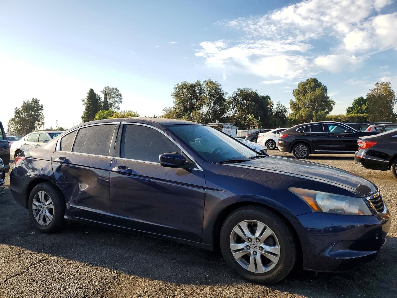 2010 Honda Accord Lx Blue vin: 1HGCP2F33AA055738