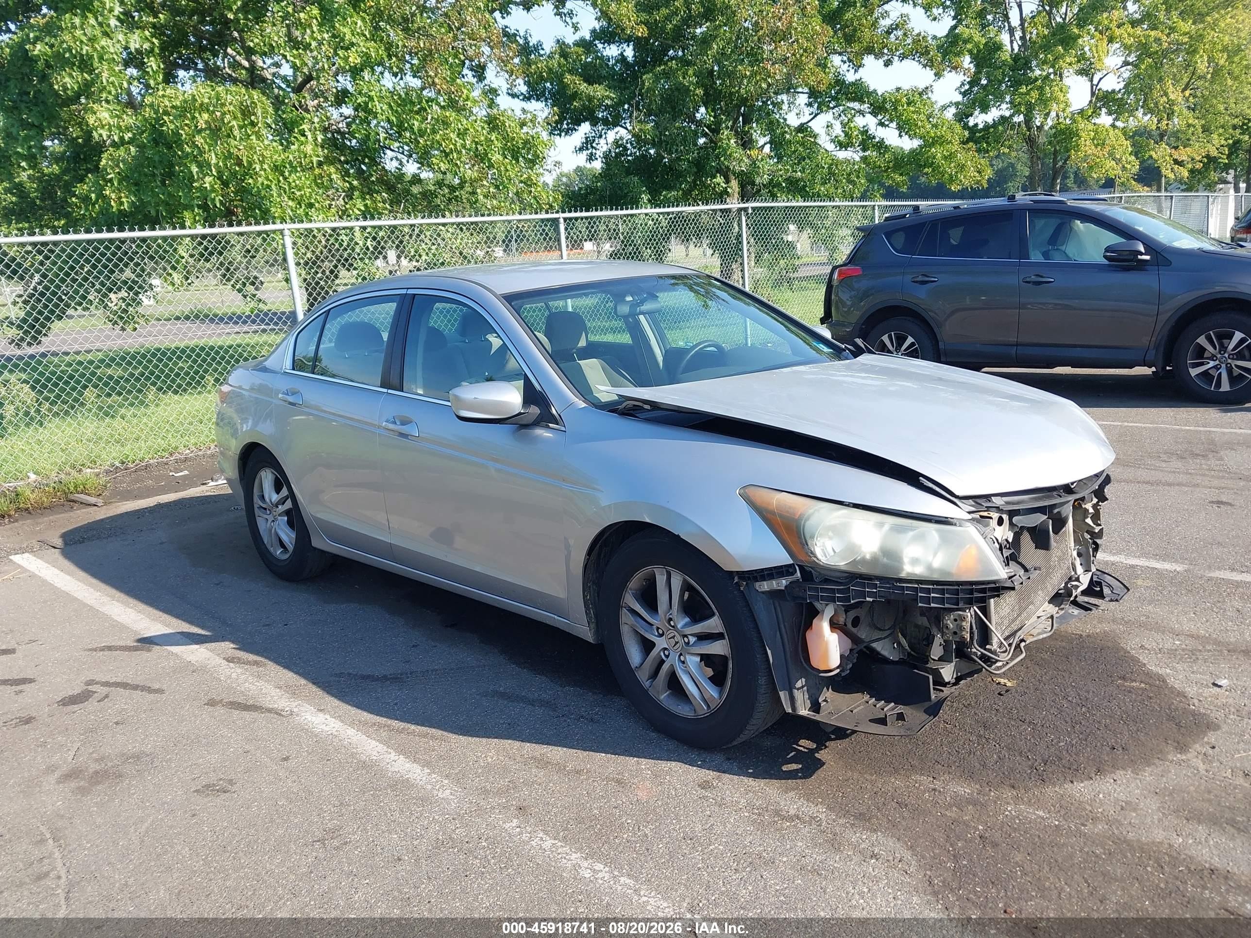 2010 Honda Accord 2.4 Lx Silver vin: 1HGCP2F33AA102461