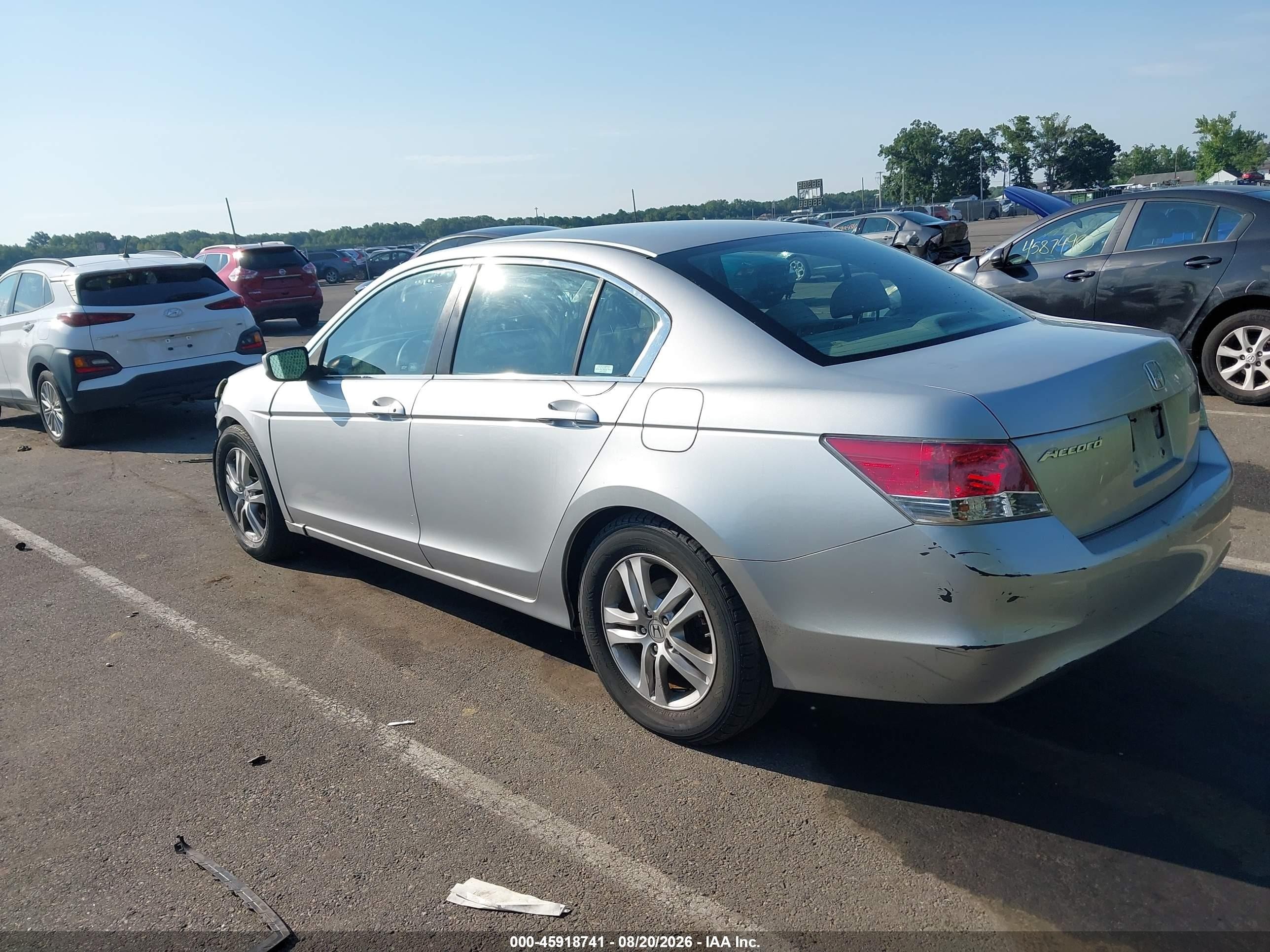 2010 Honda Accord 2.4 Lx Silver vin: 1HGCP2F33AA102461