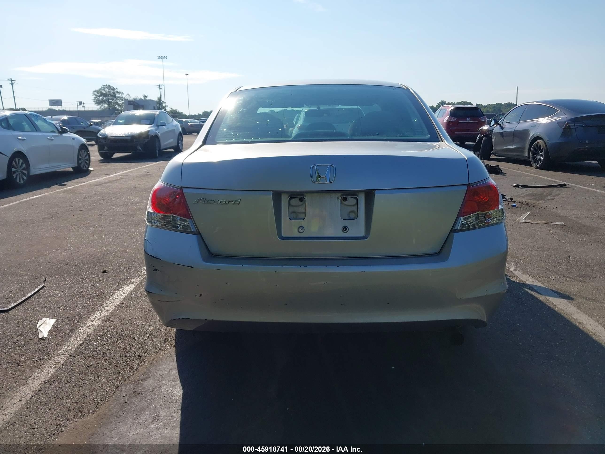 2010 Honda Accord 2.4 Lx Silver vin: 1HGCP2F33AA102461