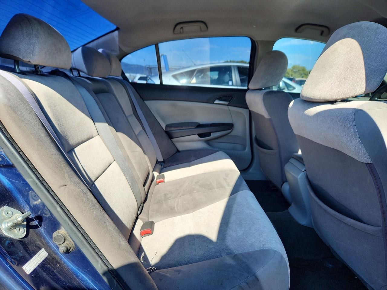 2010 Honda Accord Lx Blue vin: 1HGCP2F33AA106512