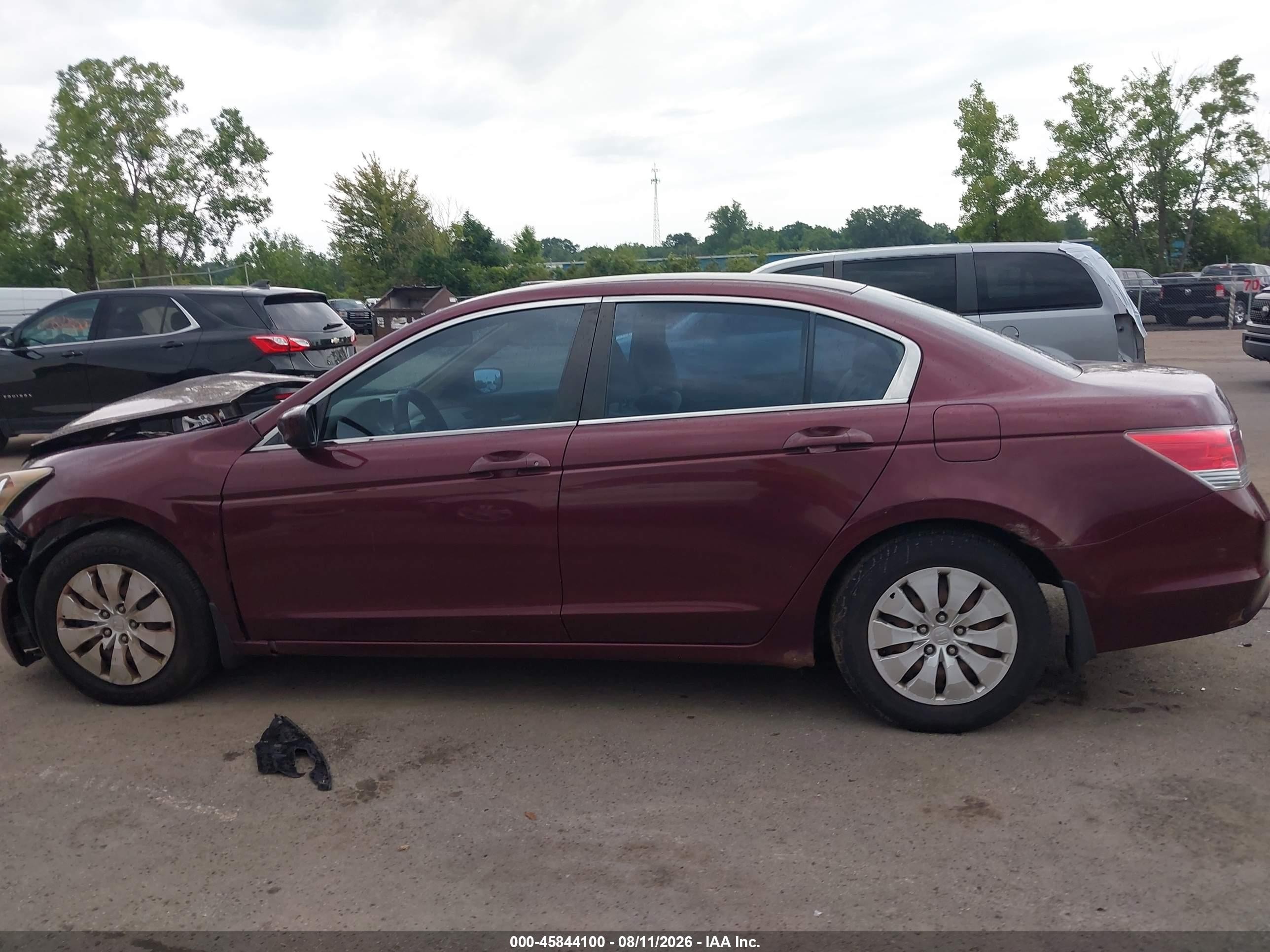 2010 Honda Accord 2.4 Lx Maroon vin: 1HGCP2F33AA117154