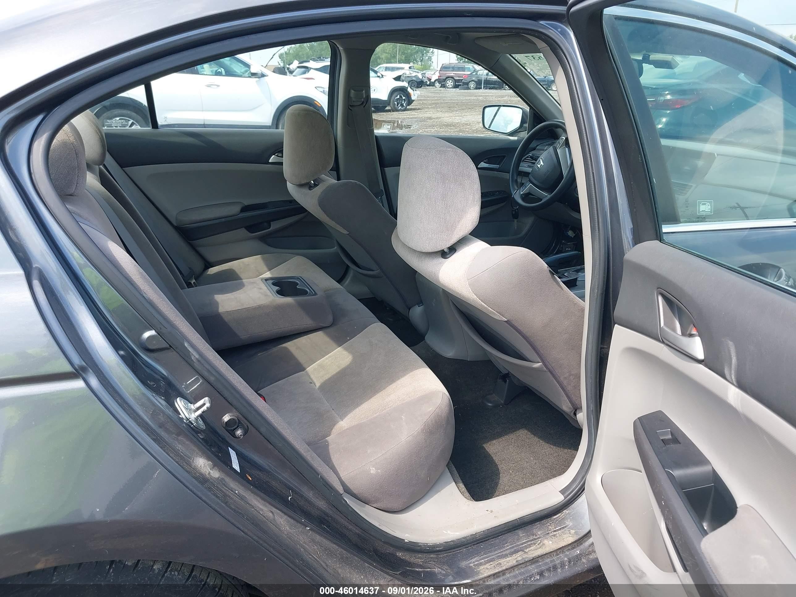2010 Honda Accord 2.4 Lx Серый vin: 1HGCP2F33AA131829