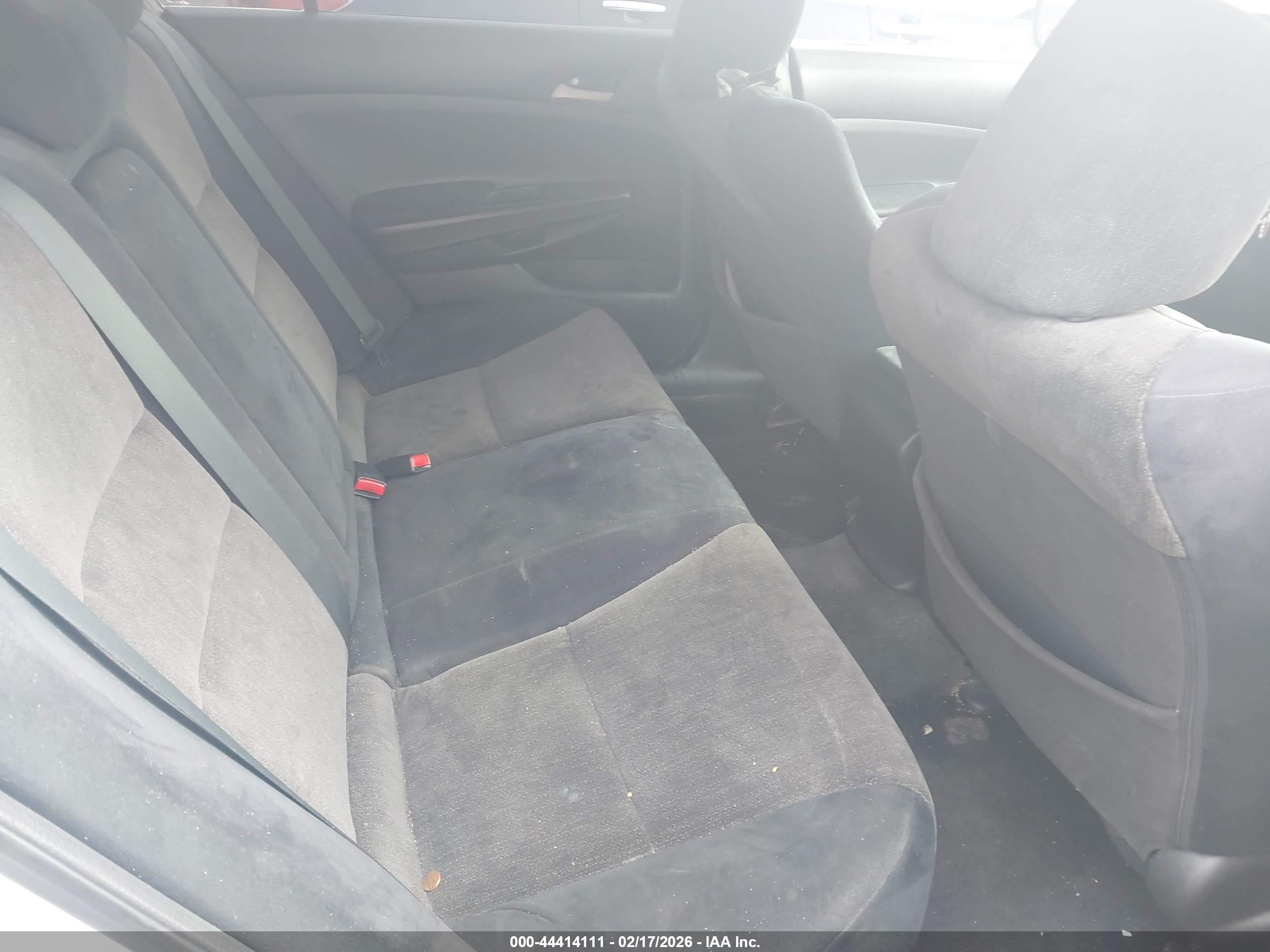 2010 Honda Accord 2.4 Lx Серебряный vin: 1HGCP2F33AA132737