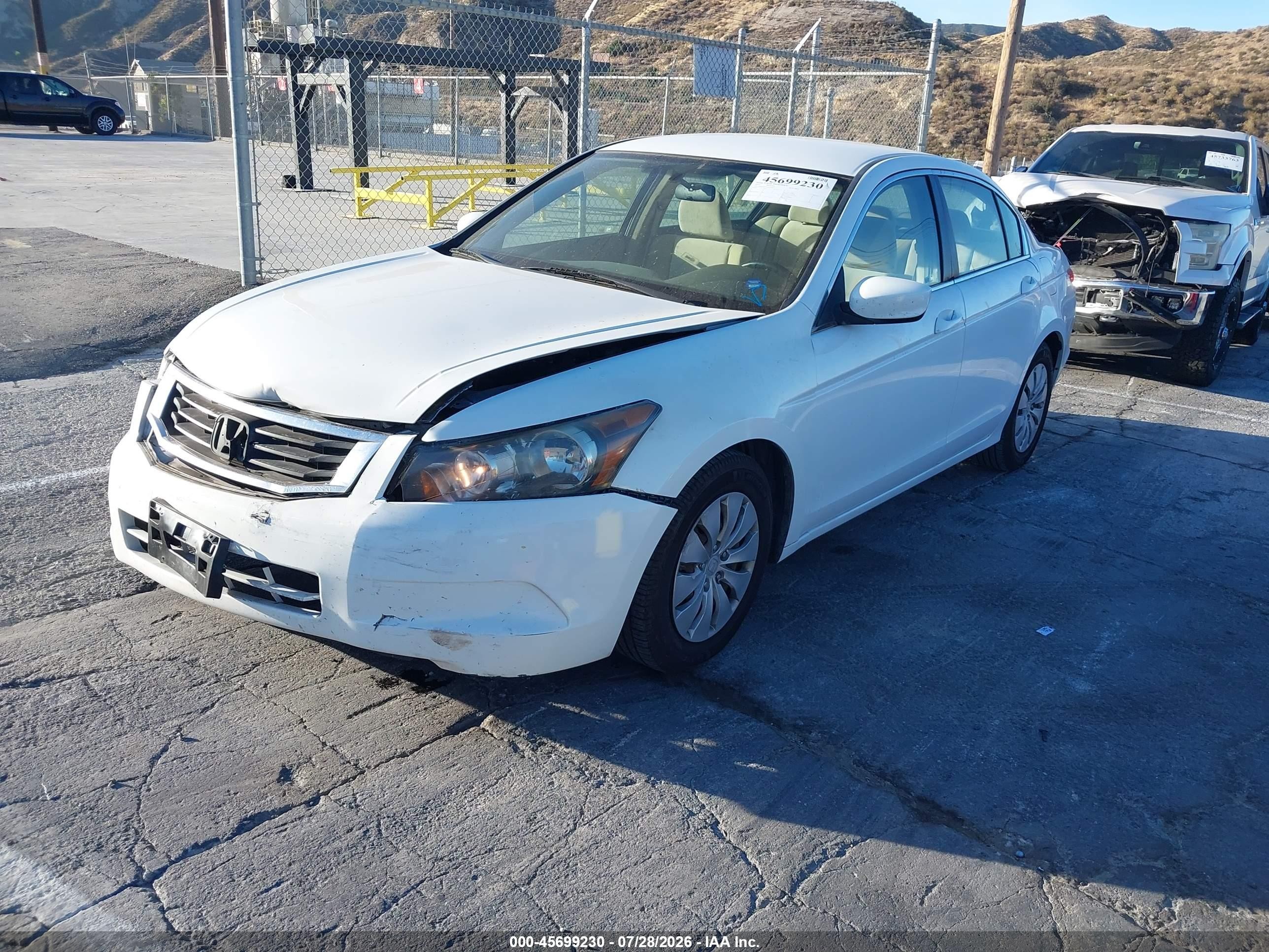 2010 Honda Accord 2.4 Lx White vin: 1HGCP2F33AA190167