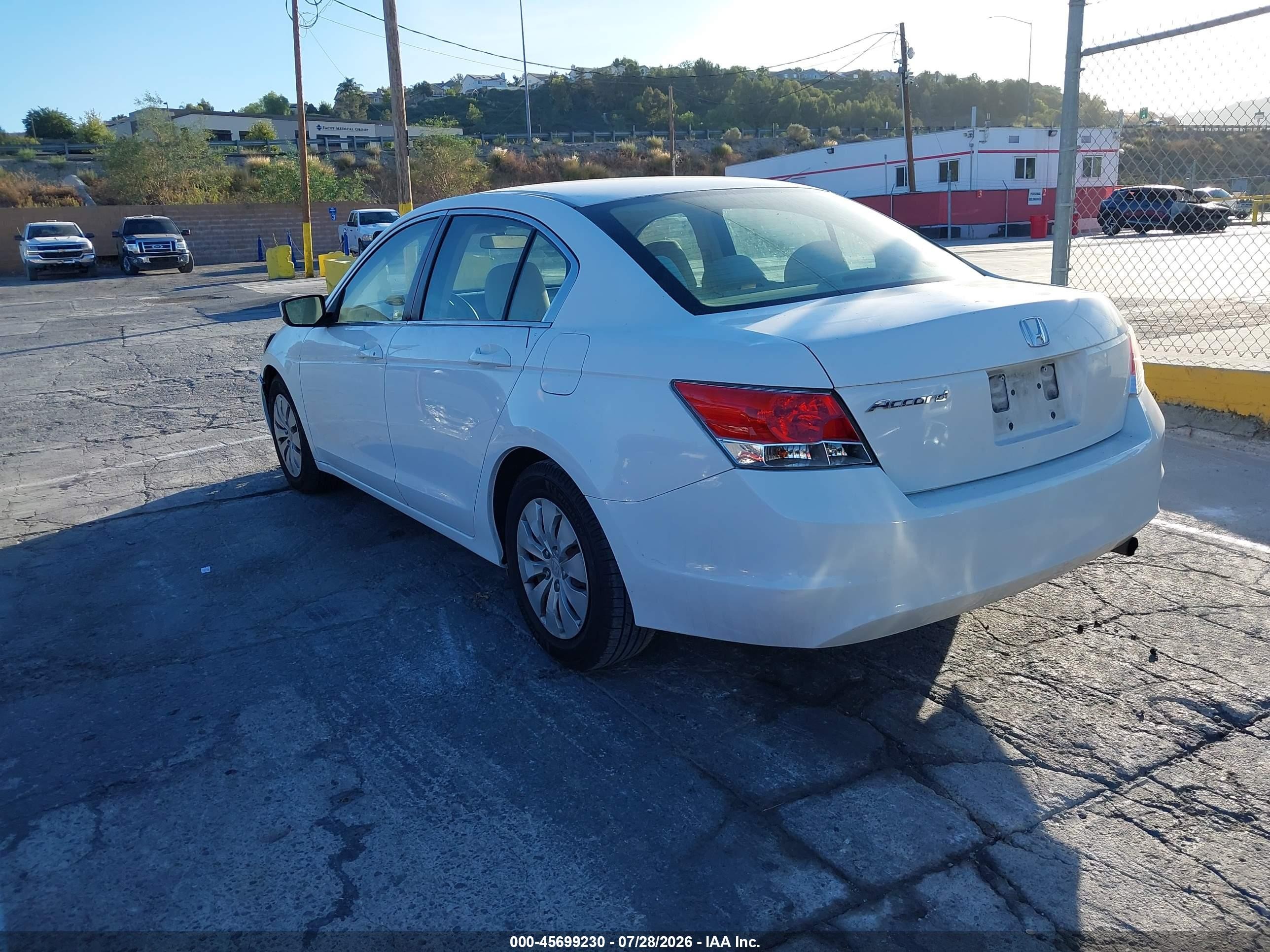2010 Honda Accord 2.4 Lx White vin: 1HGCP2F33AA190167