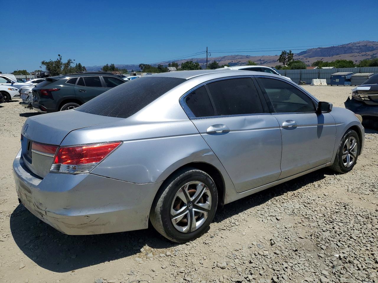 2011 Honda Accord Lx Silver vin: 1HGCP2F33BA006833