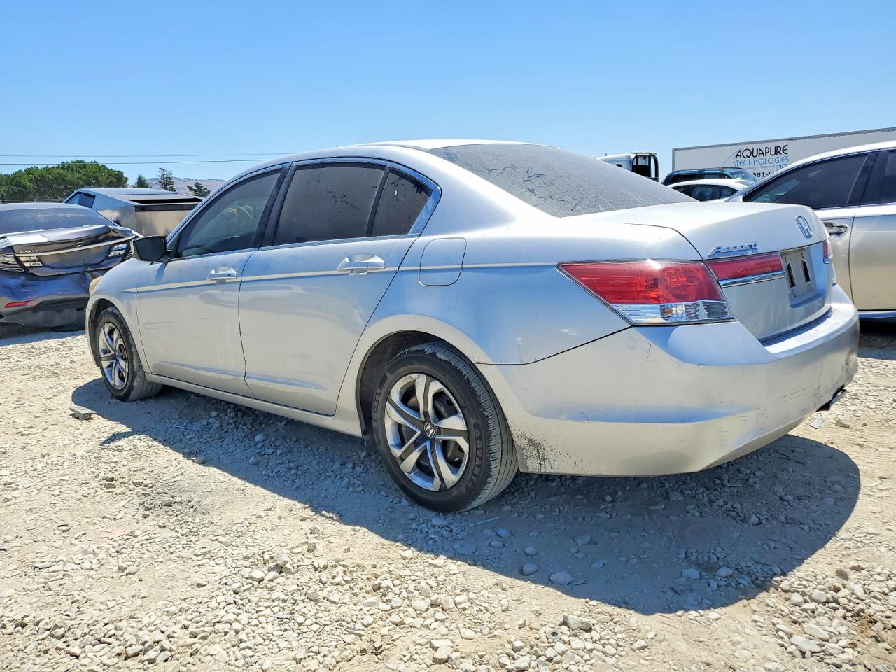 2011 Honda Accord Lx Silver vin: 1HGCP2F33BA006833