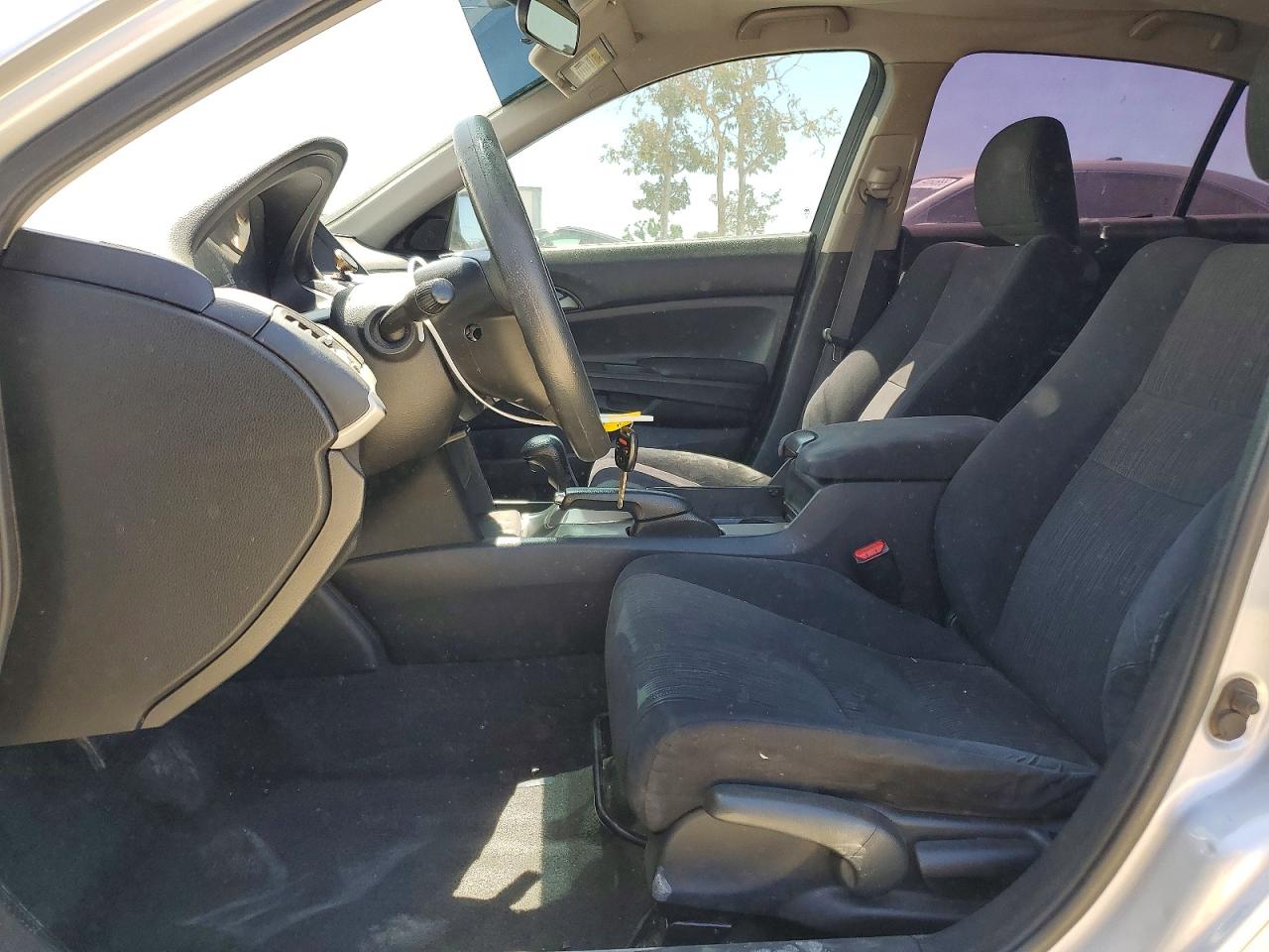 2011 Honda Accord Lx Silver vin: 1HGCP2F33BA006833