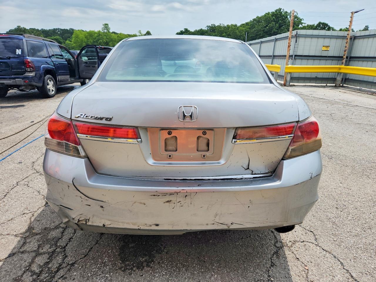 2011 Honda Accord Lx Silver vin: 1HGCP2F33BA022627