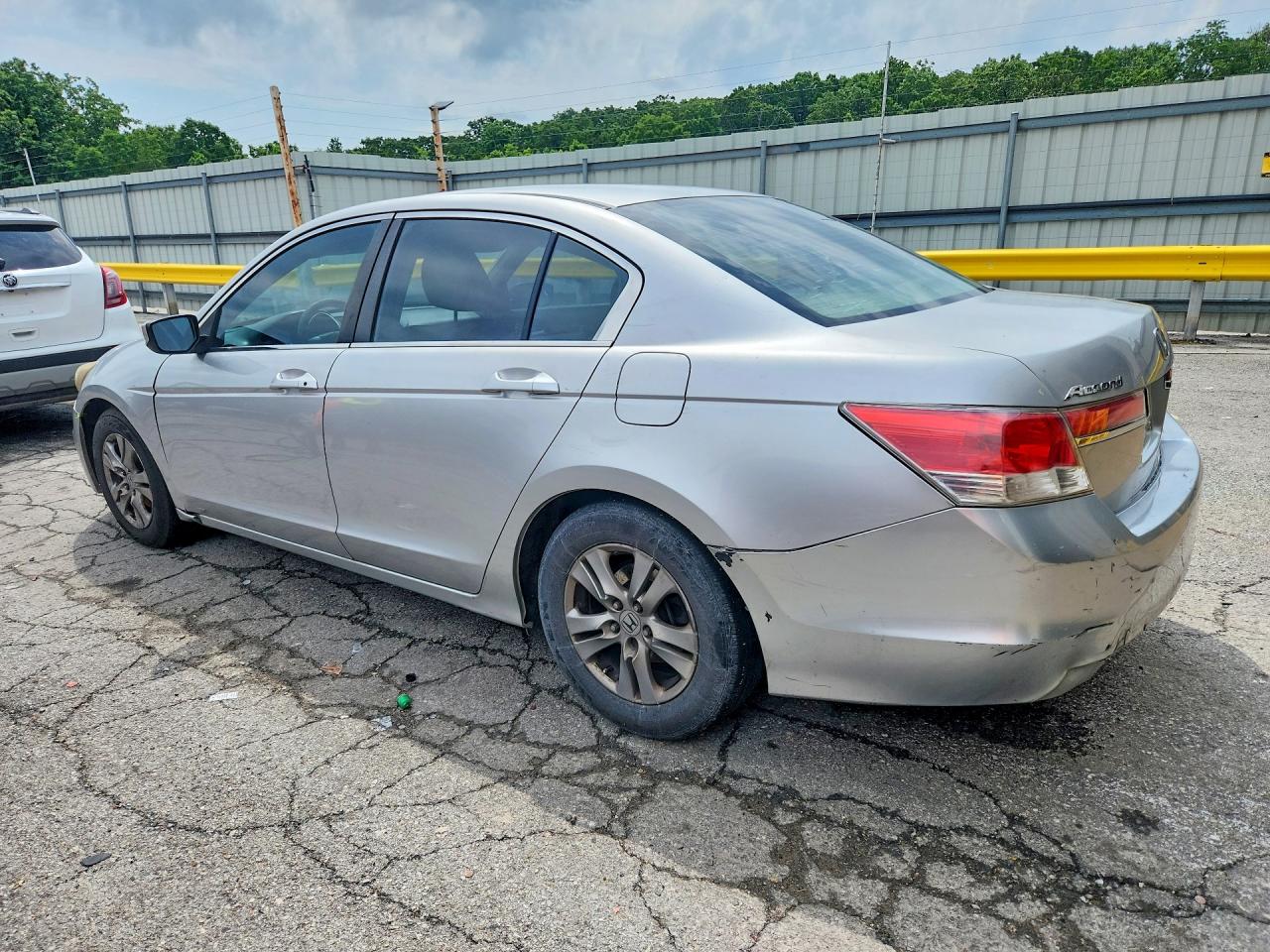 2011 Honda Accord Lx Silver vin: 1HGCP2F33BA022627