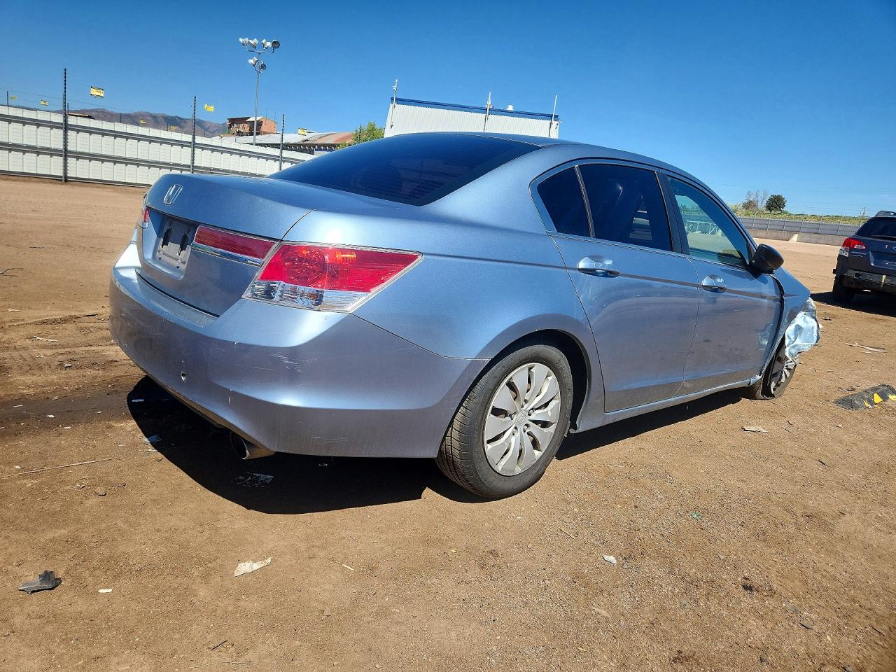 2011 Honda Accord Lx Blue vin: 1HGCP2F33BA024085