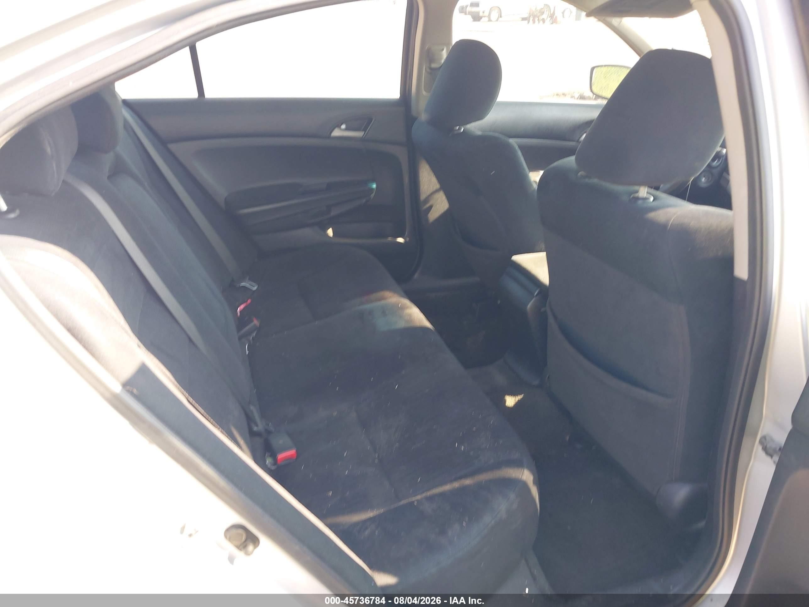 2011 Honda Accord 2.4 Lx Silver vin: 1HGCP2F33BA030646