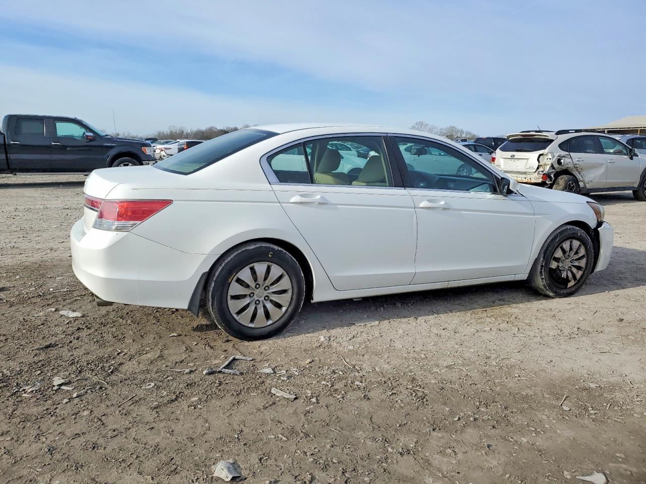 2011 Honda Accord Lx White vin: 1HGCP2F33BA093200