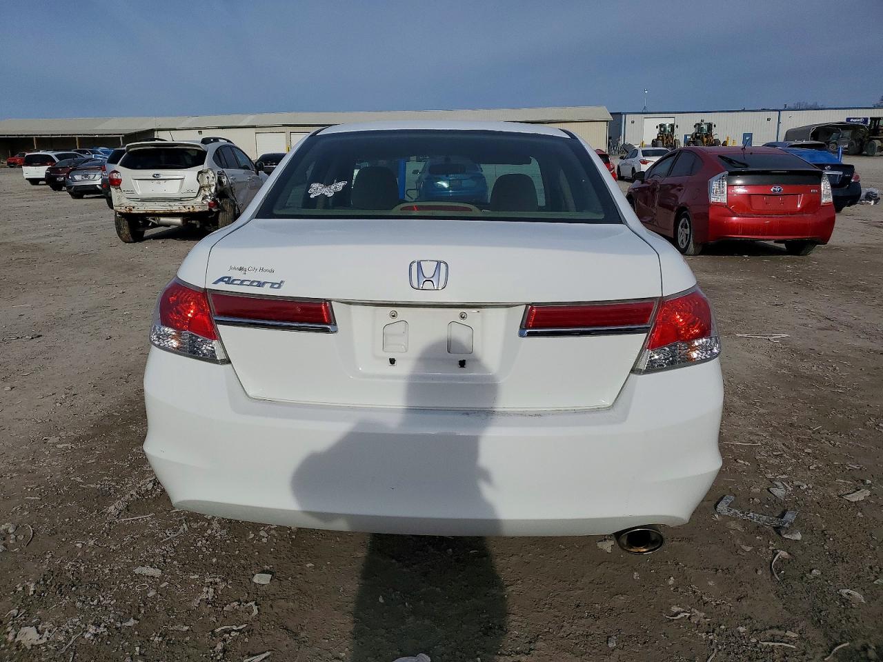 2011 Honda Accord Lx White vin: 1HGCP2F33BA093200