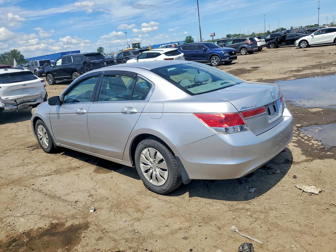 2011 Honda Accord Lx Silver vin: 1HGCP2F33BA106575