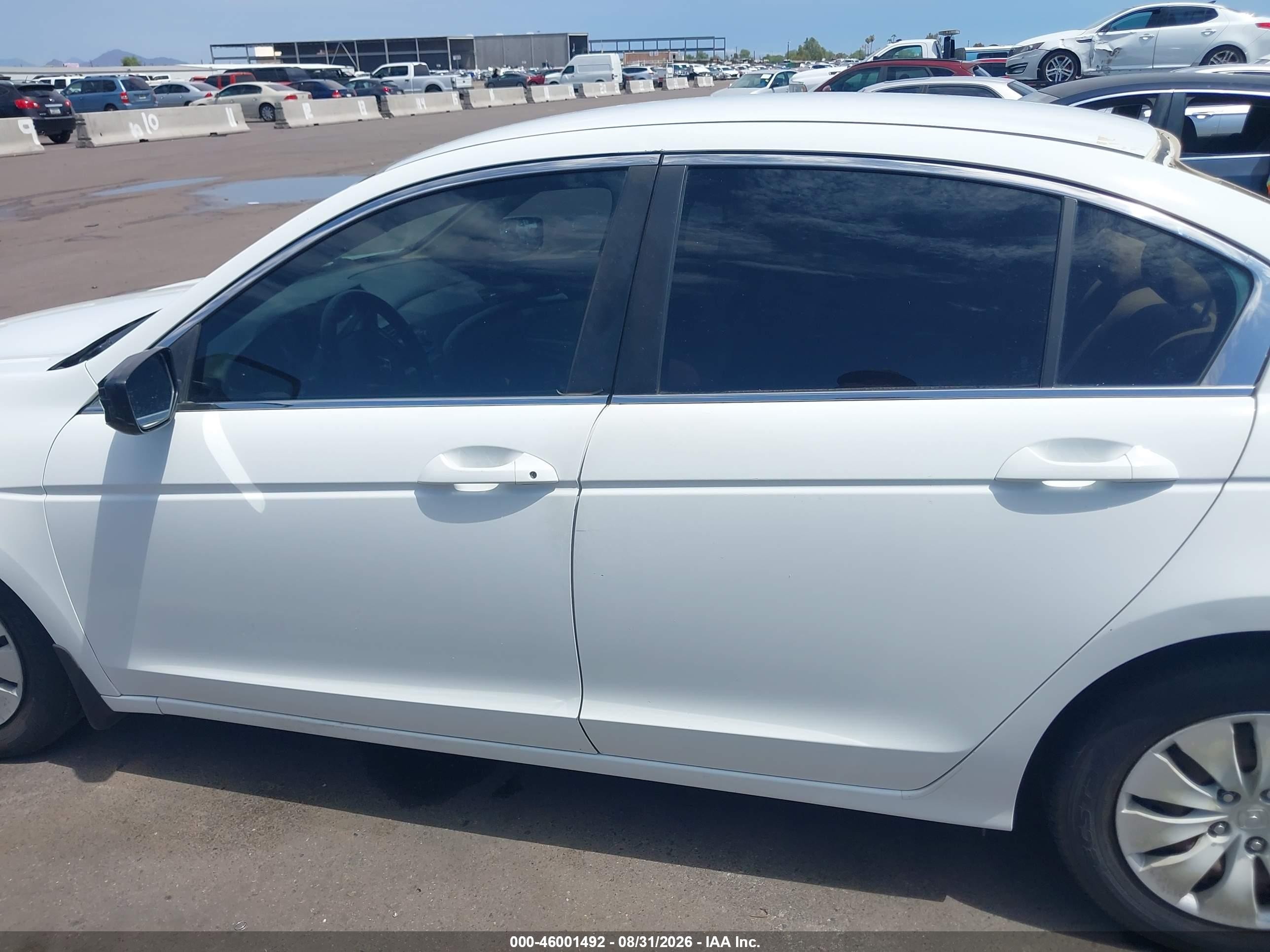 2011 Honda Accord 2.4 Lx White vin: 1HGCP2F33BA122873