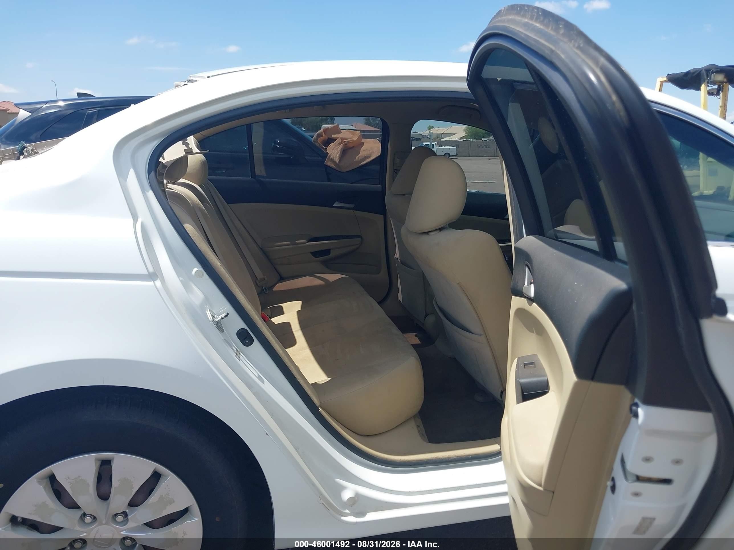 2011 Honda Accord 2.4 Lx White vin: 1HGCP2F33BA122873
