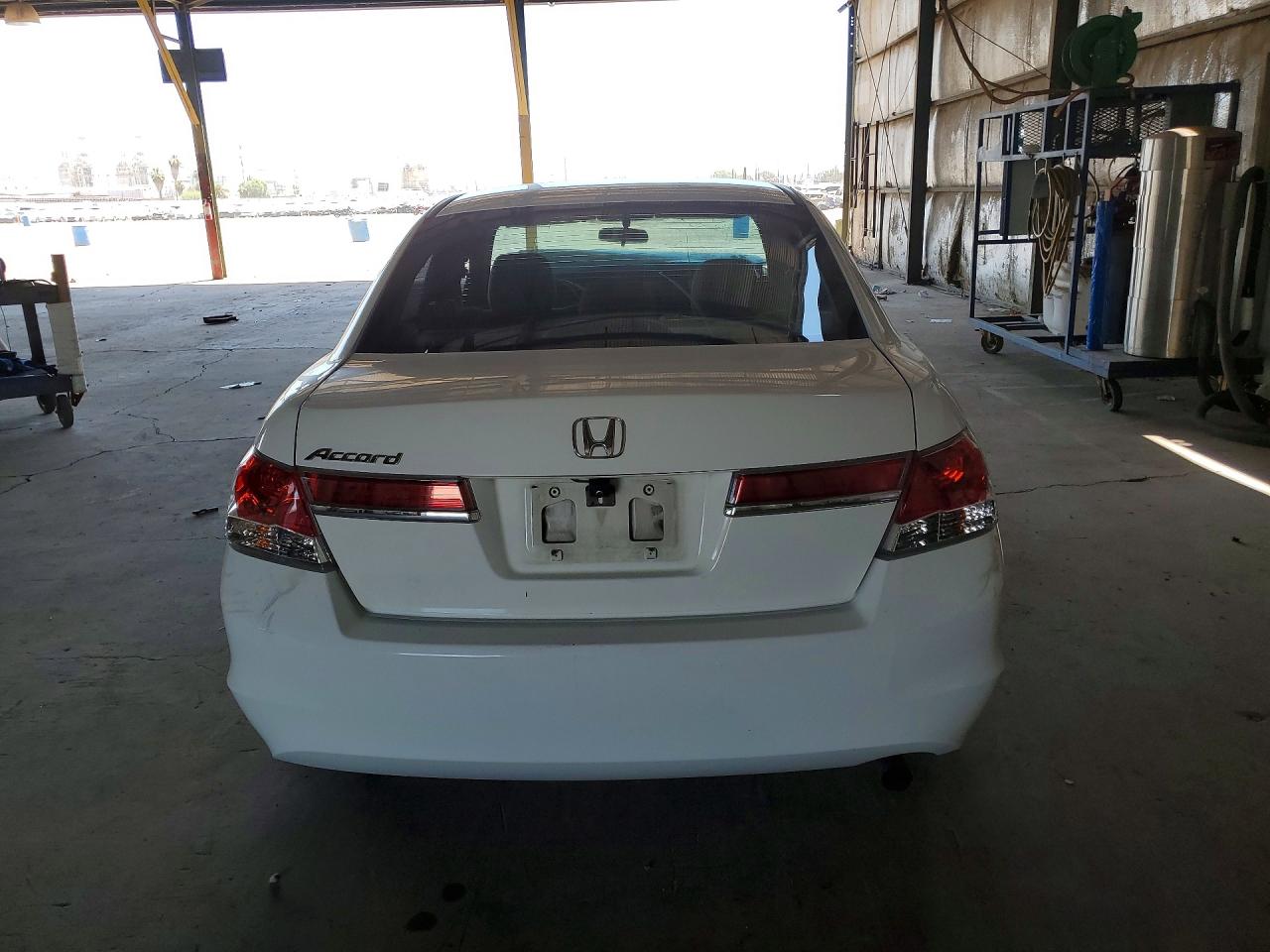 2012 Honda Accord Lx White vin: 1HGCP2F33CA214874
