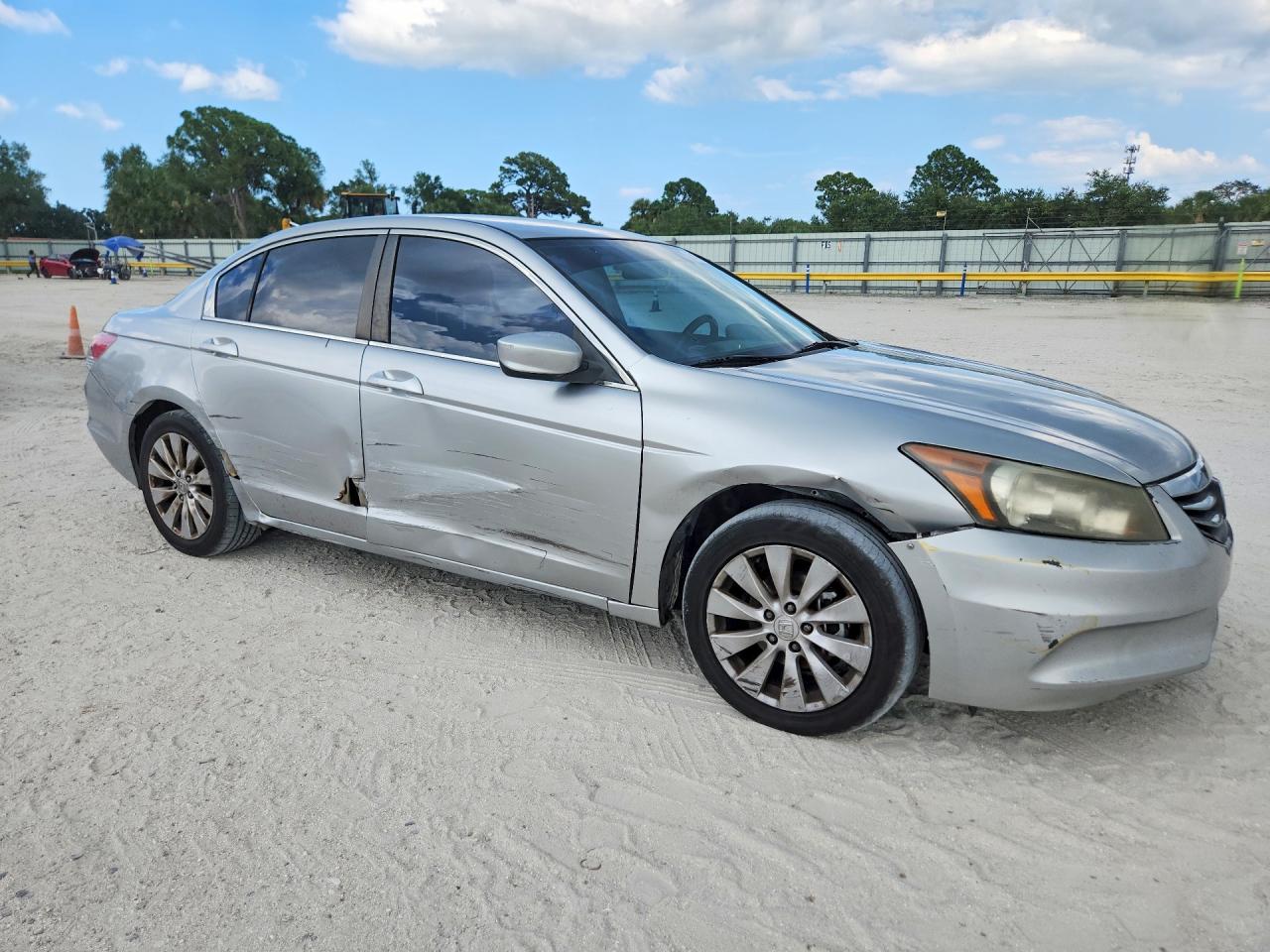 2012 Honda Accord Lx Серебряный vin: 1HGCP2F33CA215426