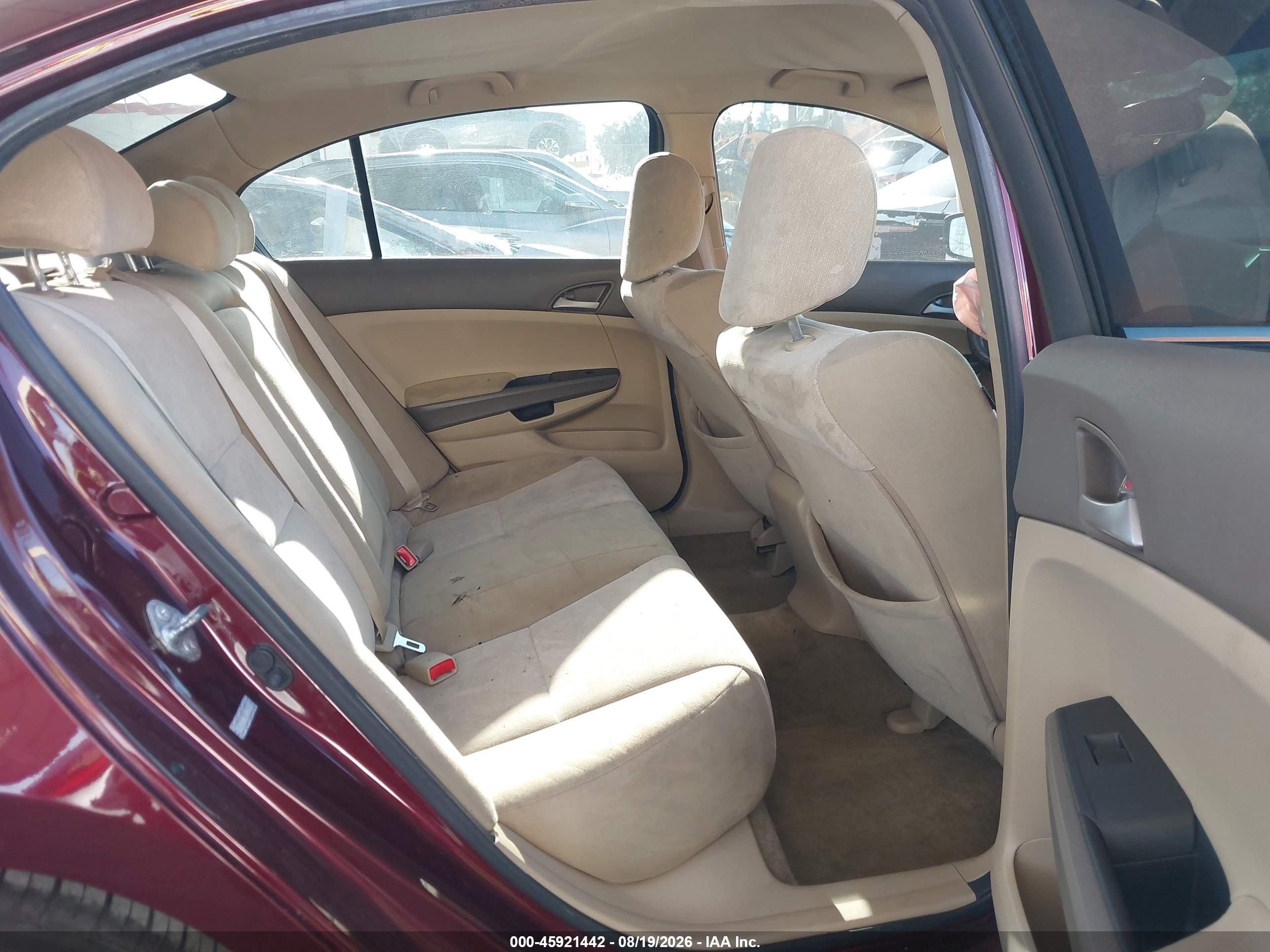 2010 Honda Accord 2.4 Lx Red vin: 1HGCP2F34AA049673