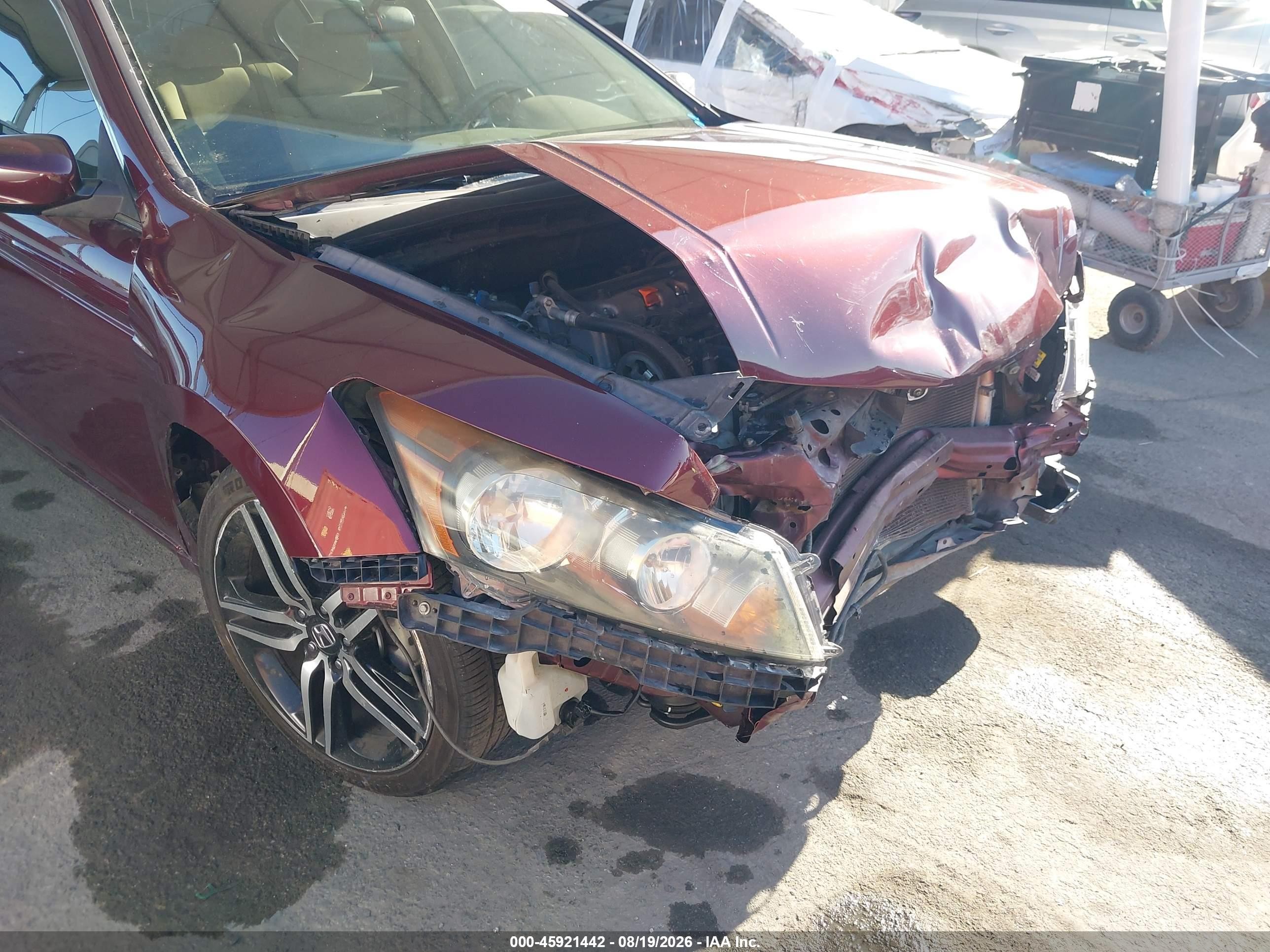 2010 Honda Accord 2.4 Lx Red vin: 1HGCP2F34AA049673