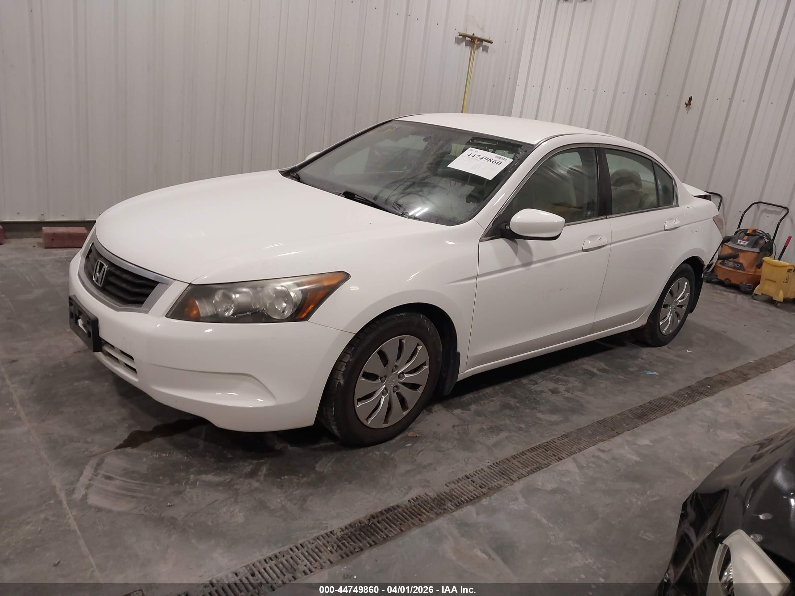 2010 Honda Accord 2.4 Lx White vin: 1HGCP2F34AA132388