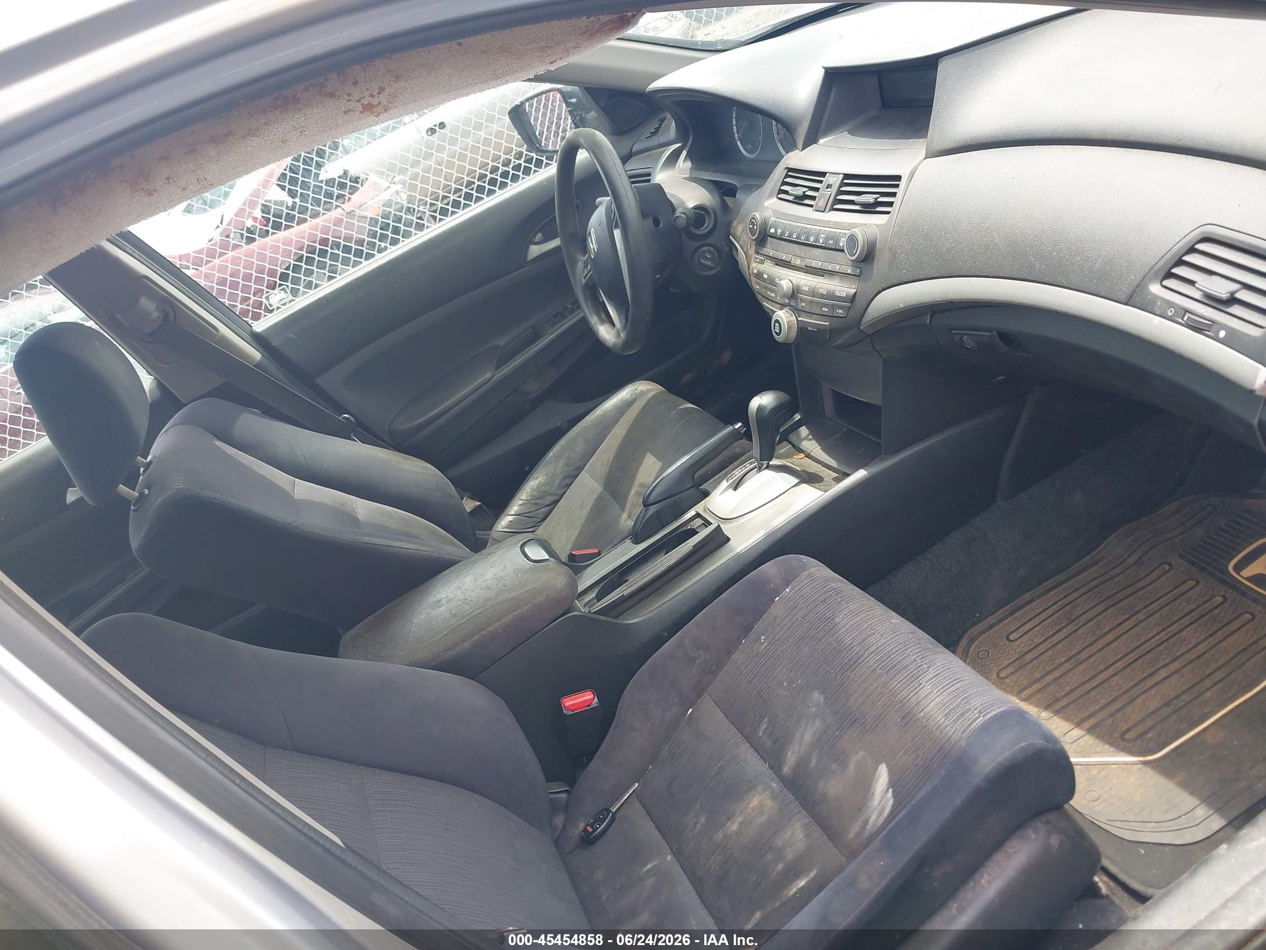 2011 Honda Accord 2.4 Lx Серебряный vin: 1HGCP2F34BA049979