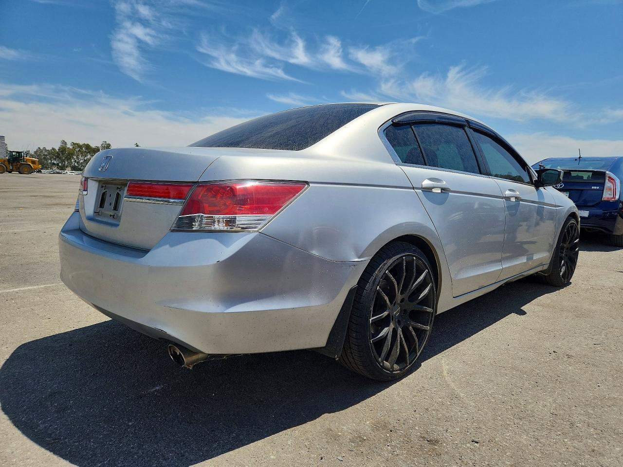 2011 Honda Accord Lx Silver vin: 1HGCP2F34BA054891