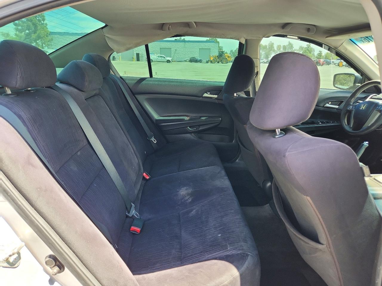 2011 Honda Accord Lx Silver vin: 1HGCP2F34BA054891