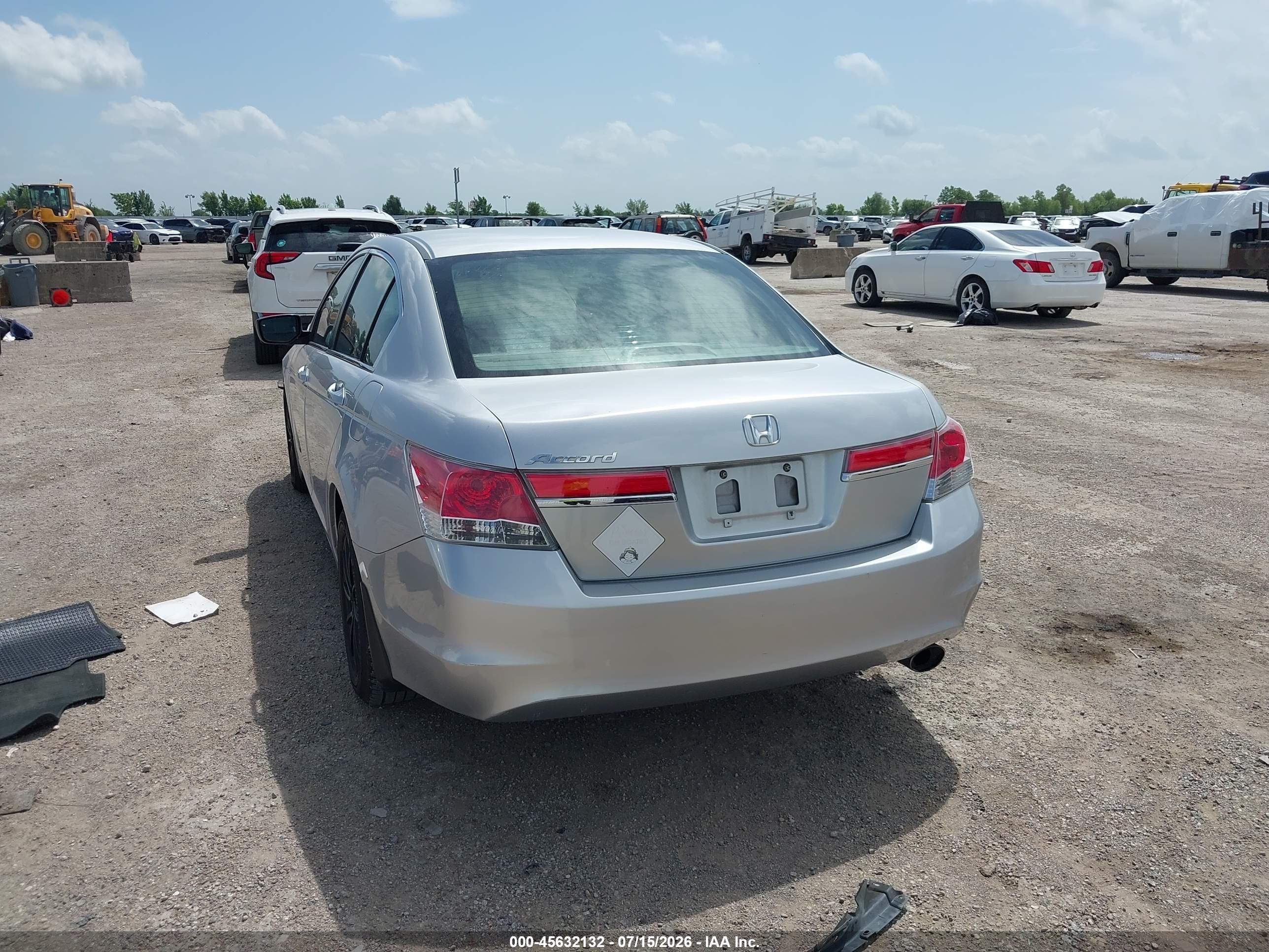 2011 Honda Accord 2.4 Lx Silver vin: 1HGCP2F34BA066006