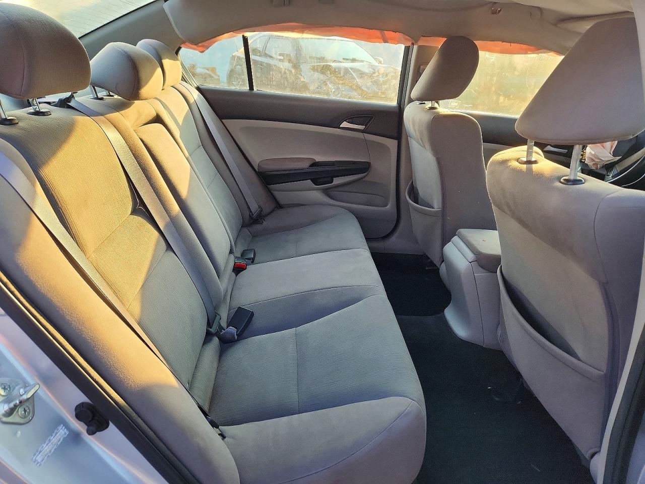 2011 Honda Accord Lx Silver vin: 1HGCP2F34BA095960