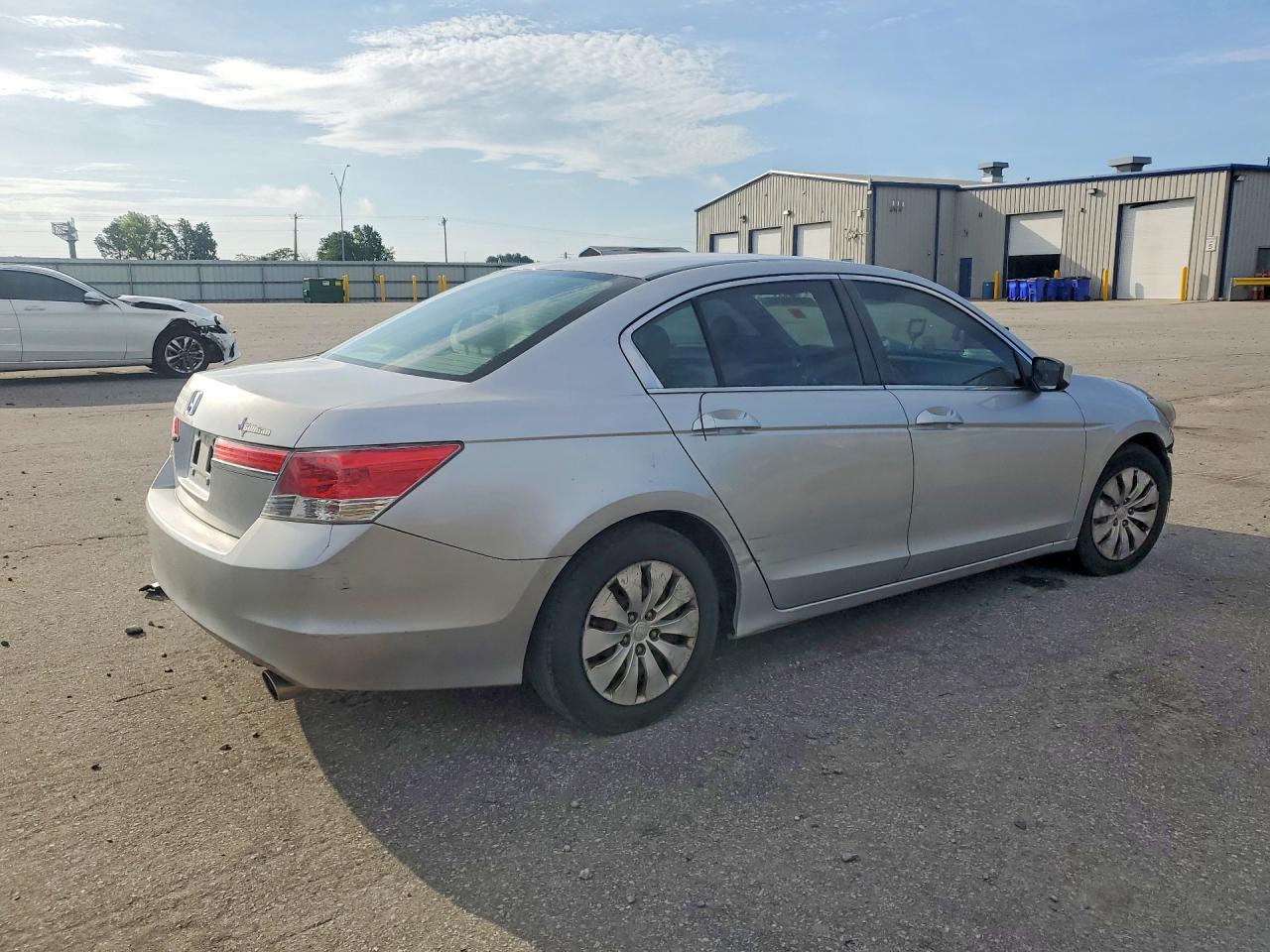2011 Honda Accord Lx Silver vin: 1HGCP2F34BA148494