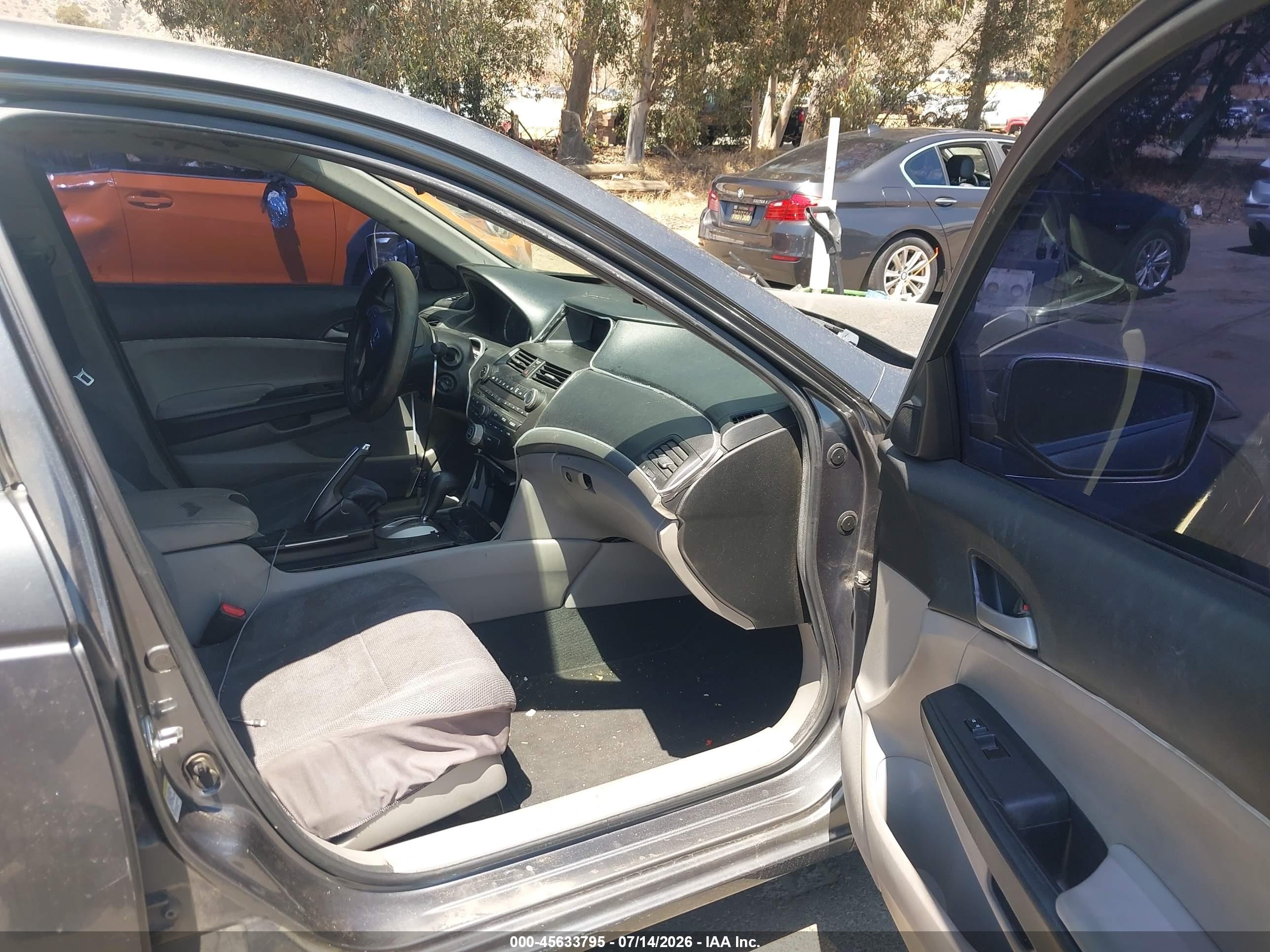 2012 Honda Accord Sdn Lx Серый vin: 1HGCP2F34CA049370