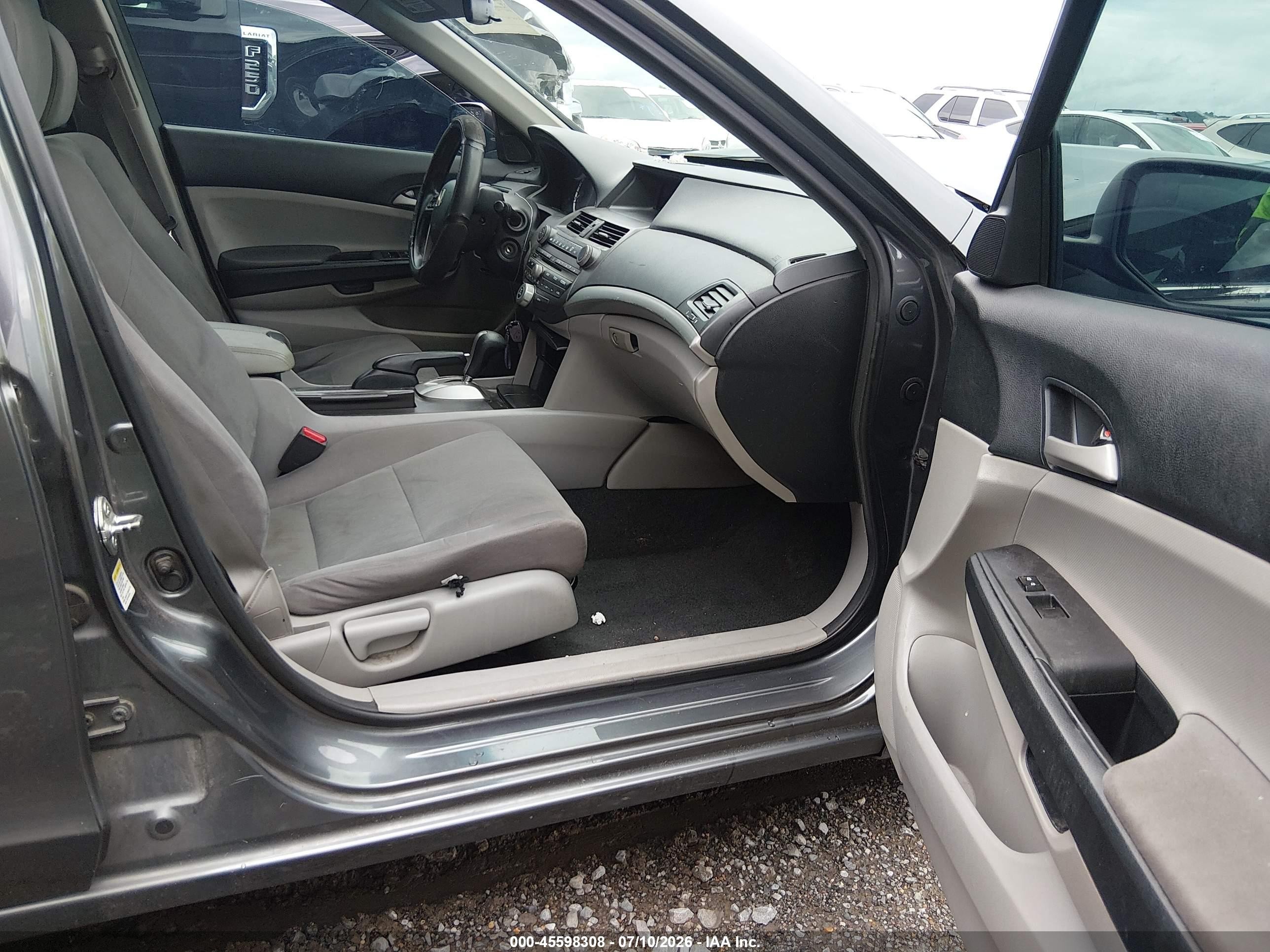 2012 Honda Accord Sdn Lx Gray vin: 1HGCP2F34CA059185