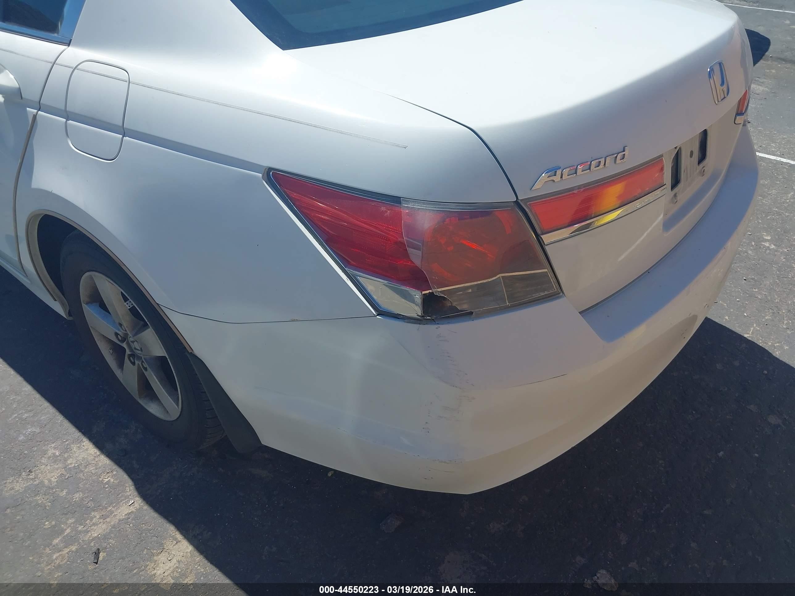 2012 Honda Accord 2.4 Lx White vin: 1HGCP2F34CA113830