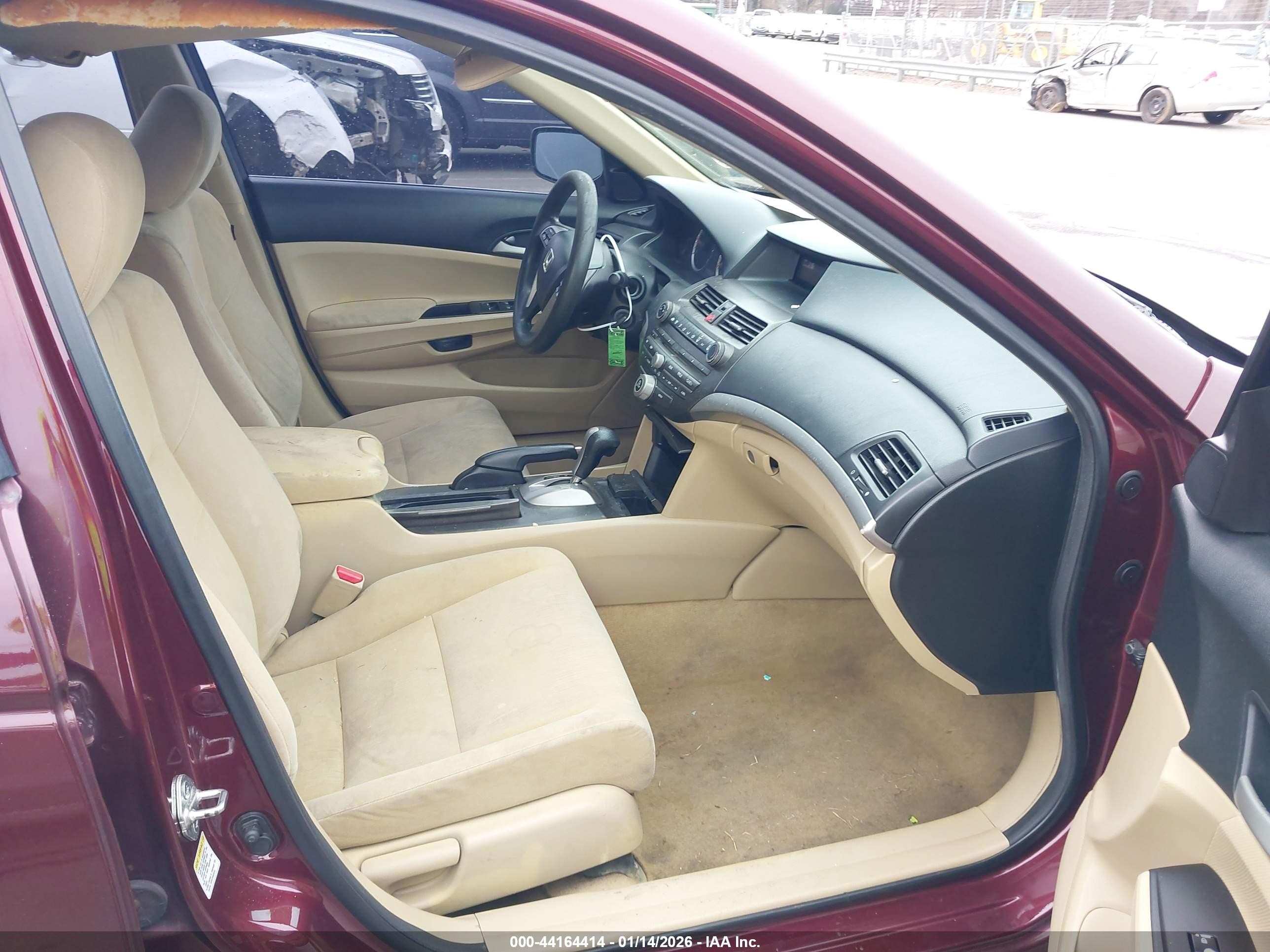 2012 Honda Accord 2.4 Lx Burgundy vin: 1HGCP2F34CA157911