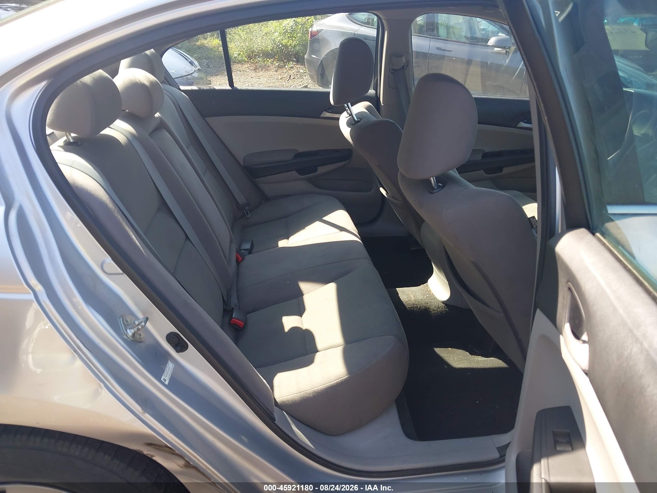 2012 Honda Accord Sdn Lx Silver vin: 1HGCP2F34CA194019