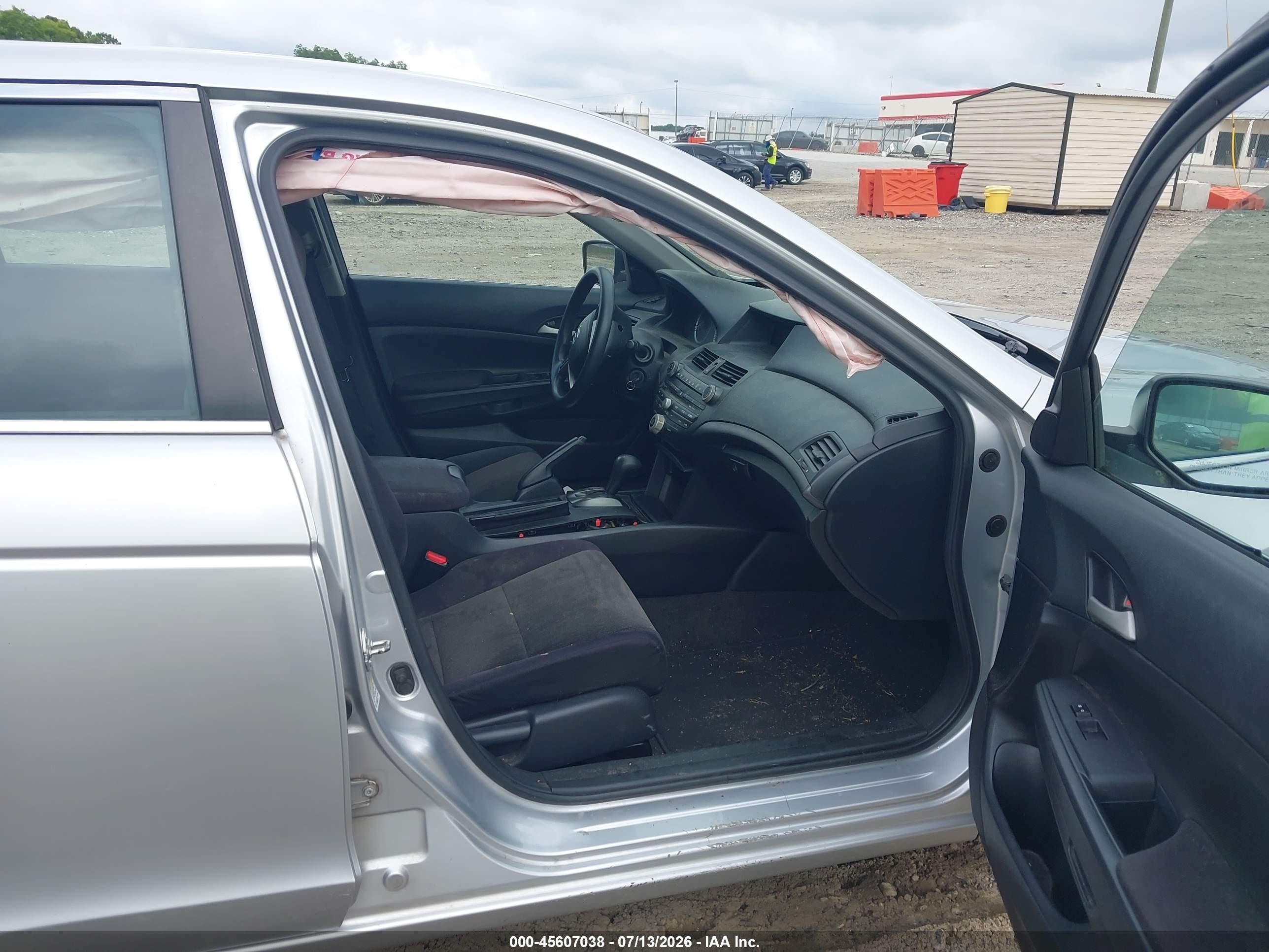 2010 Honda Accord 2.4 Lx Silver vin: 1HGCP2F35AA060553