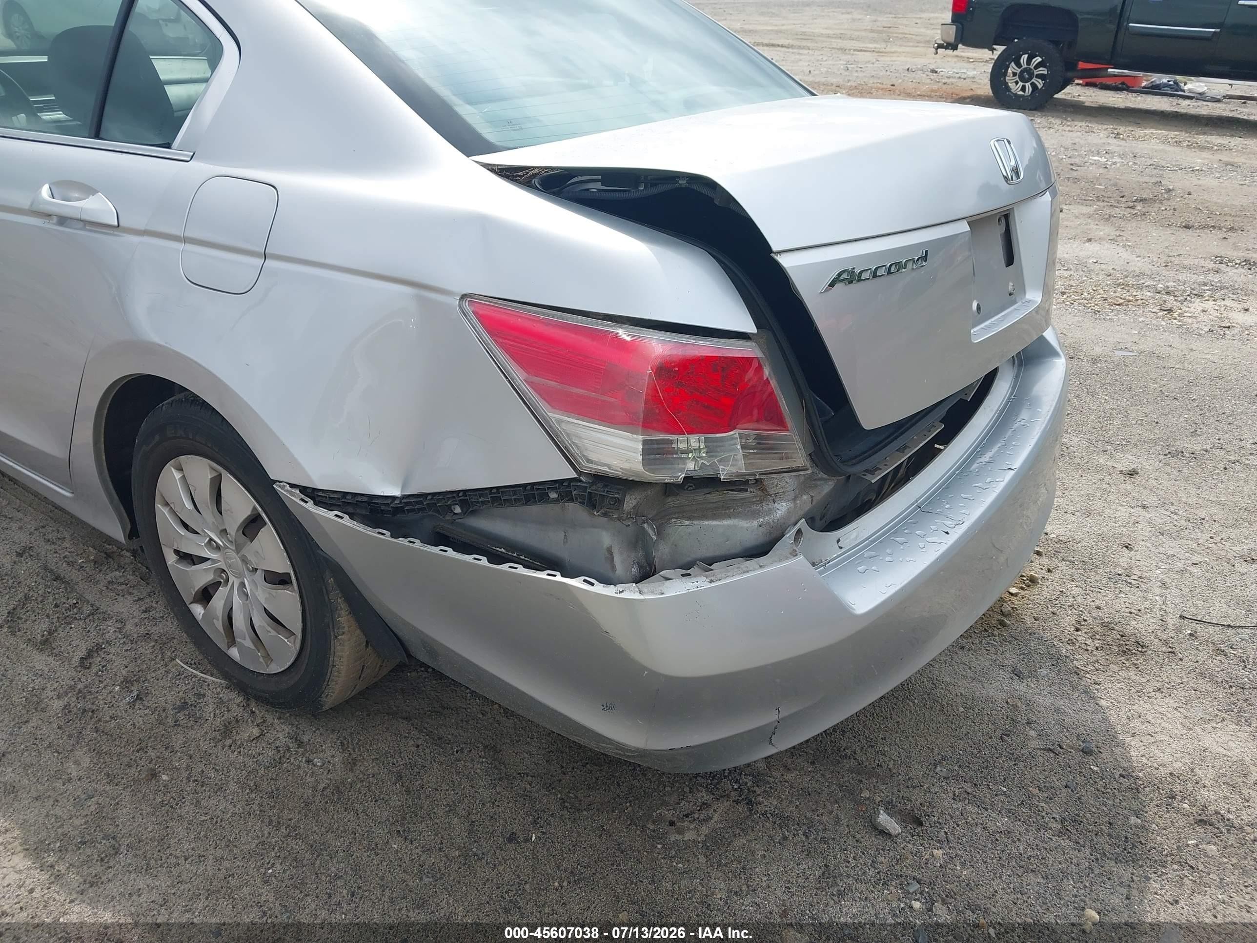 2010 Honda Accord 2.4 Lx Silver vin: 1HGCP2F35AA060553