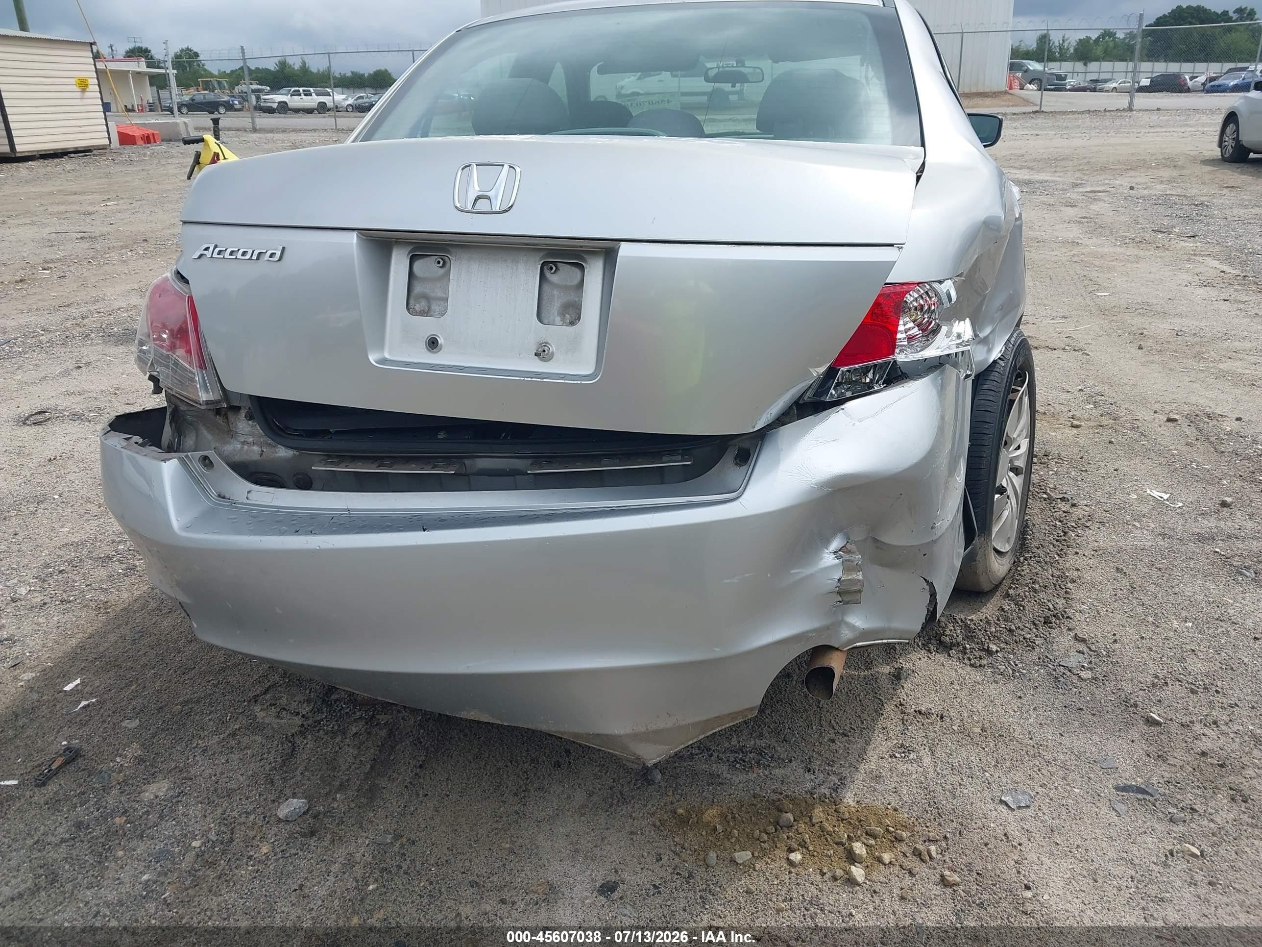 2010 Honda Accord 2.4 Lx Silver vin: 1HGCP2F35AA060553