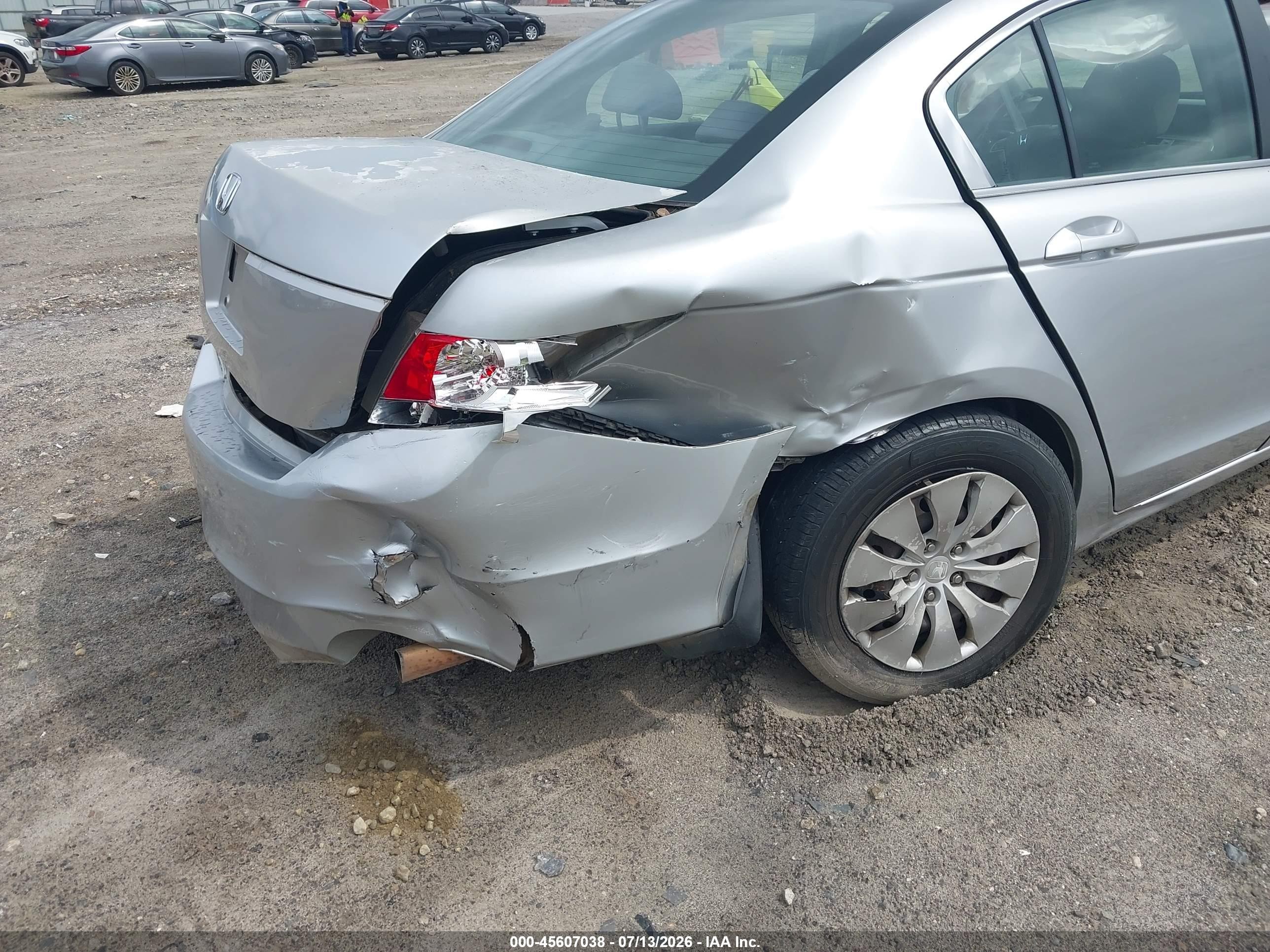 2010 Honda Accord 2.4 Lx Silver vin: 1HGCP2F35AA060553