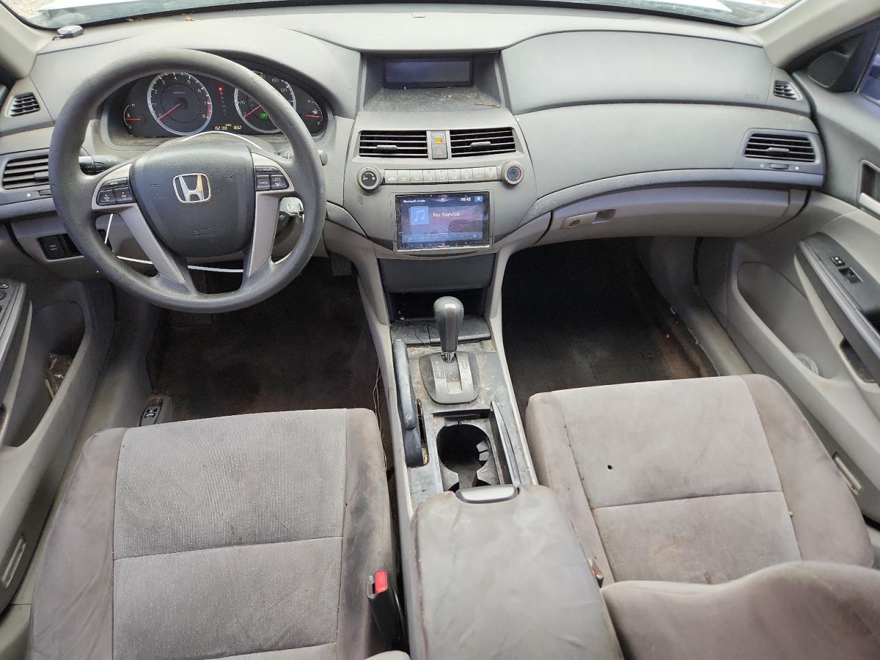2010 Honda Accord Lx Серебряный vin: 1HGCP2F35AA065834
