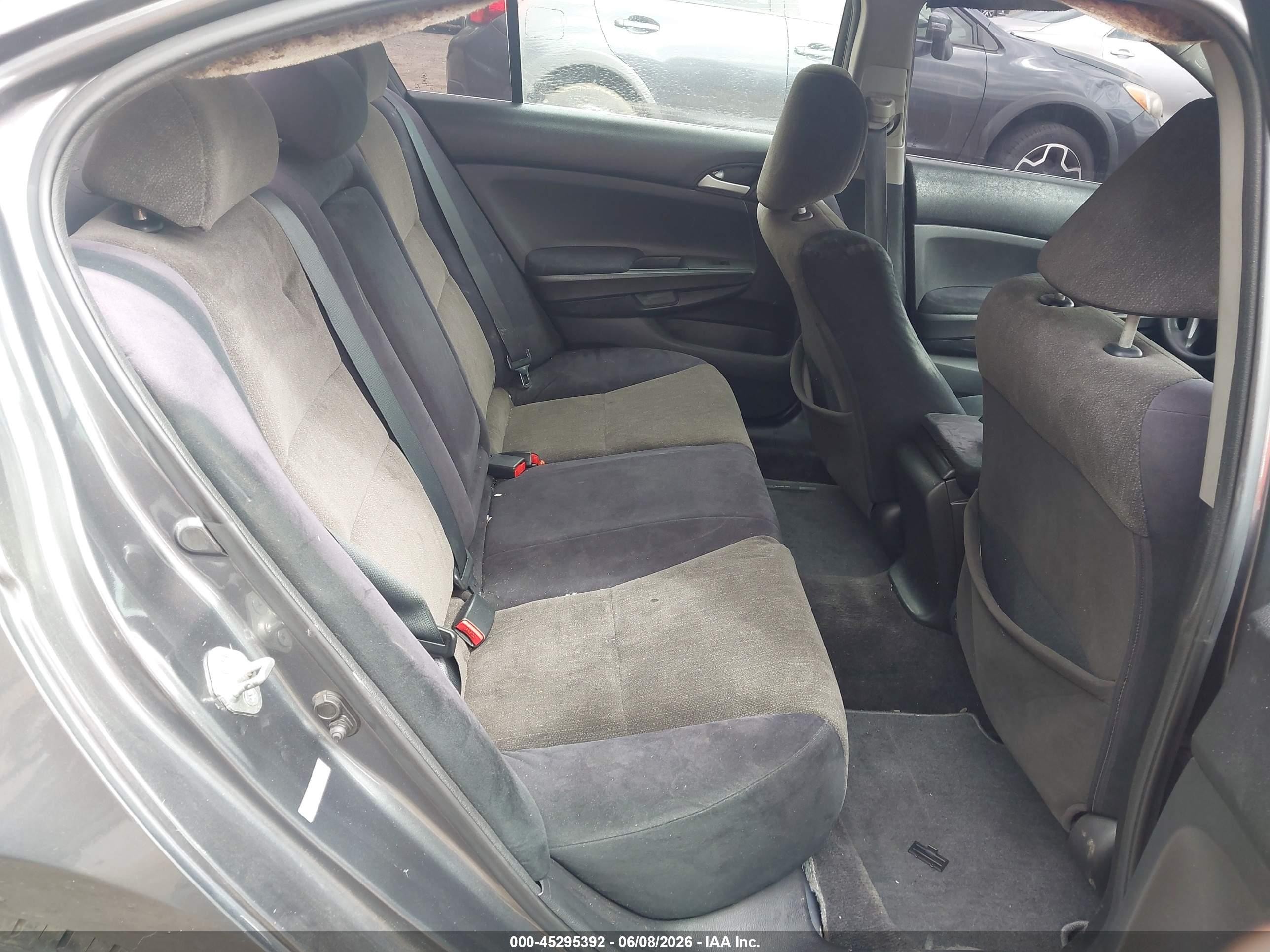 2010 Honda Accord 2.4 Lx Silver vin: 1HGCP2F35AA110416